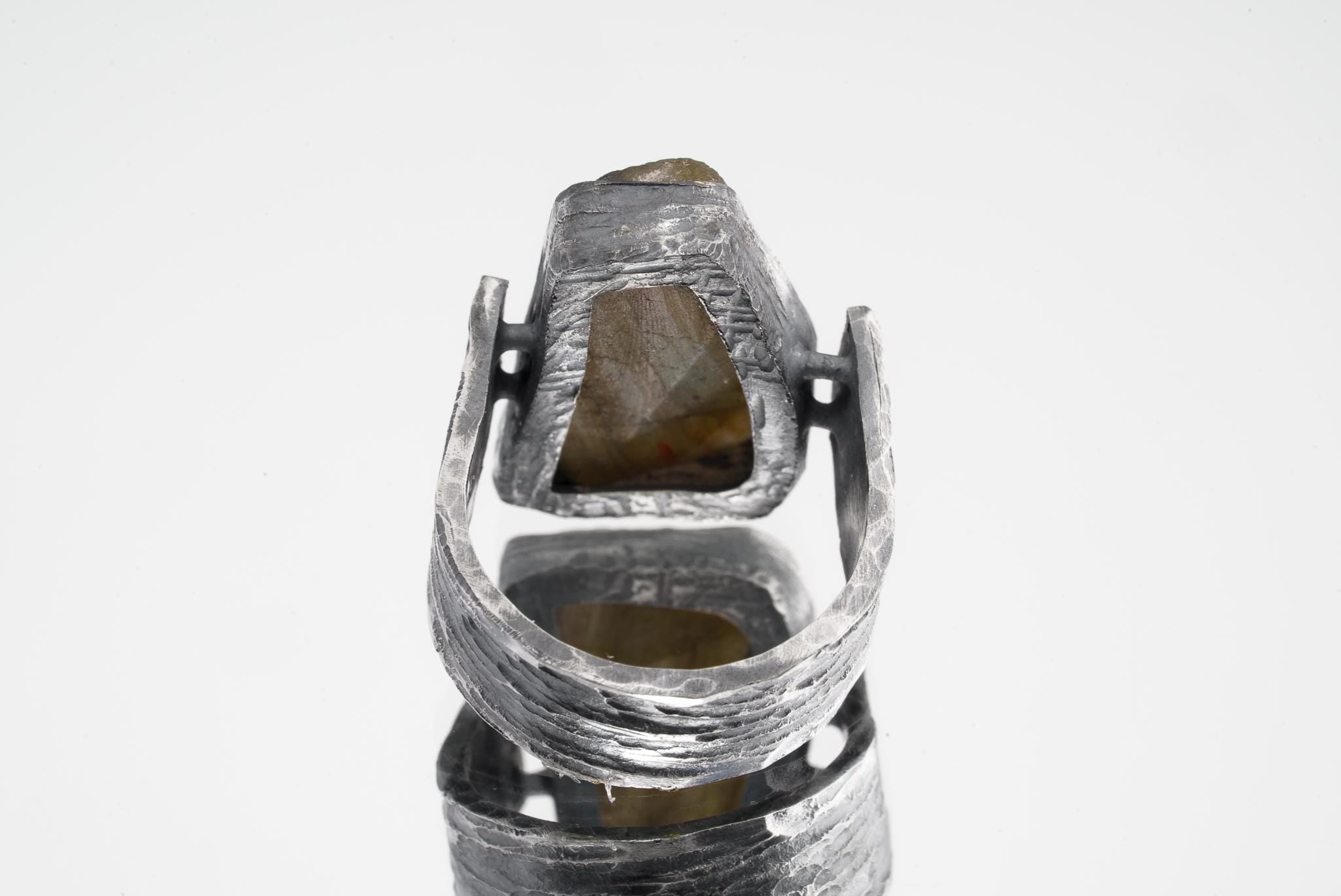 Raw Labradorite Silver Ring 925 Textured Brutalist Band Northern Fire Crystal Protection Jewelry Gift Size 9