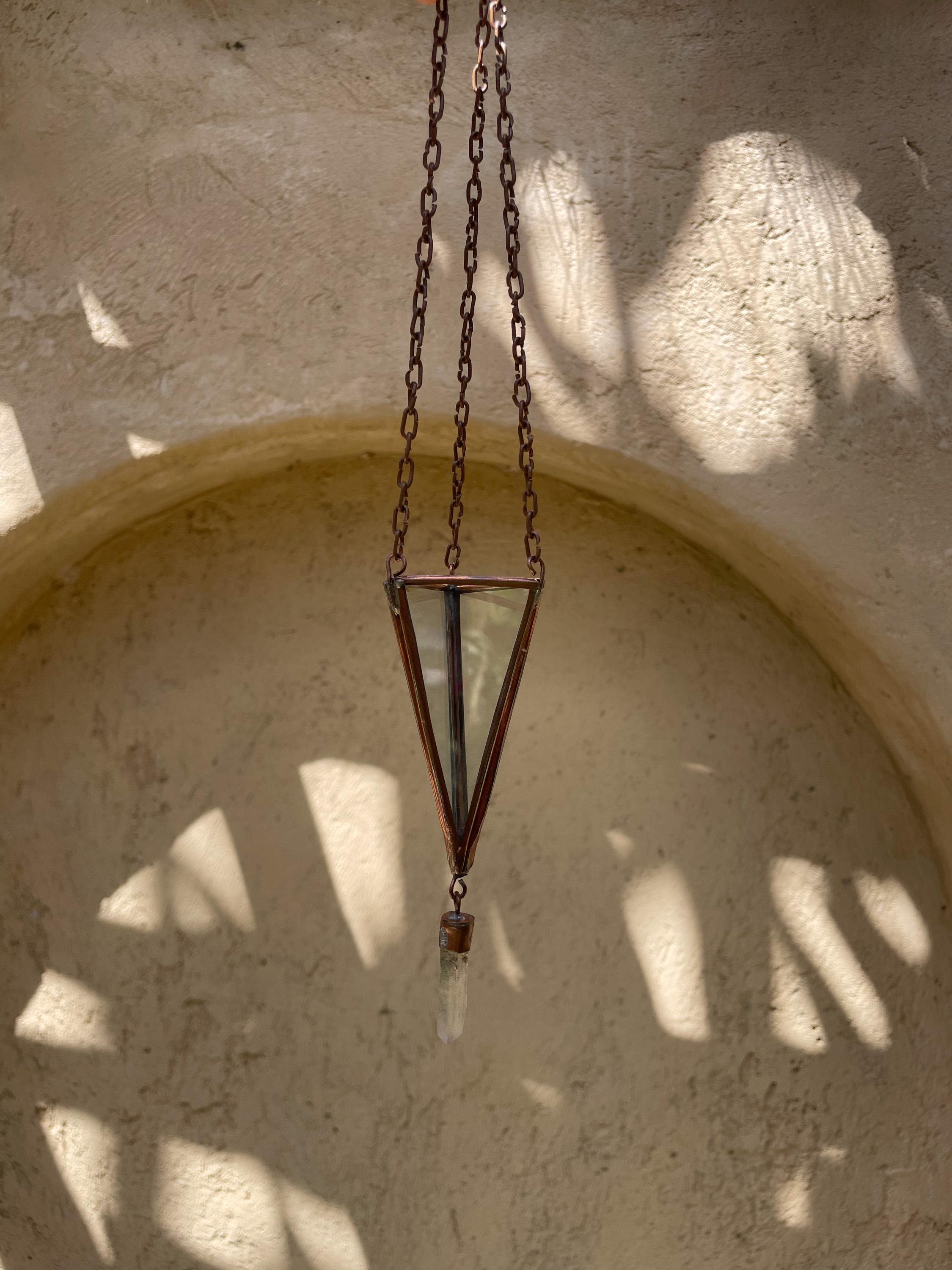 Copper Triangle Quartz Hanging Decoration – Geometric Glass Ornament, Raw Crystal Point, Boho Room & Sacred Space Decor