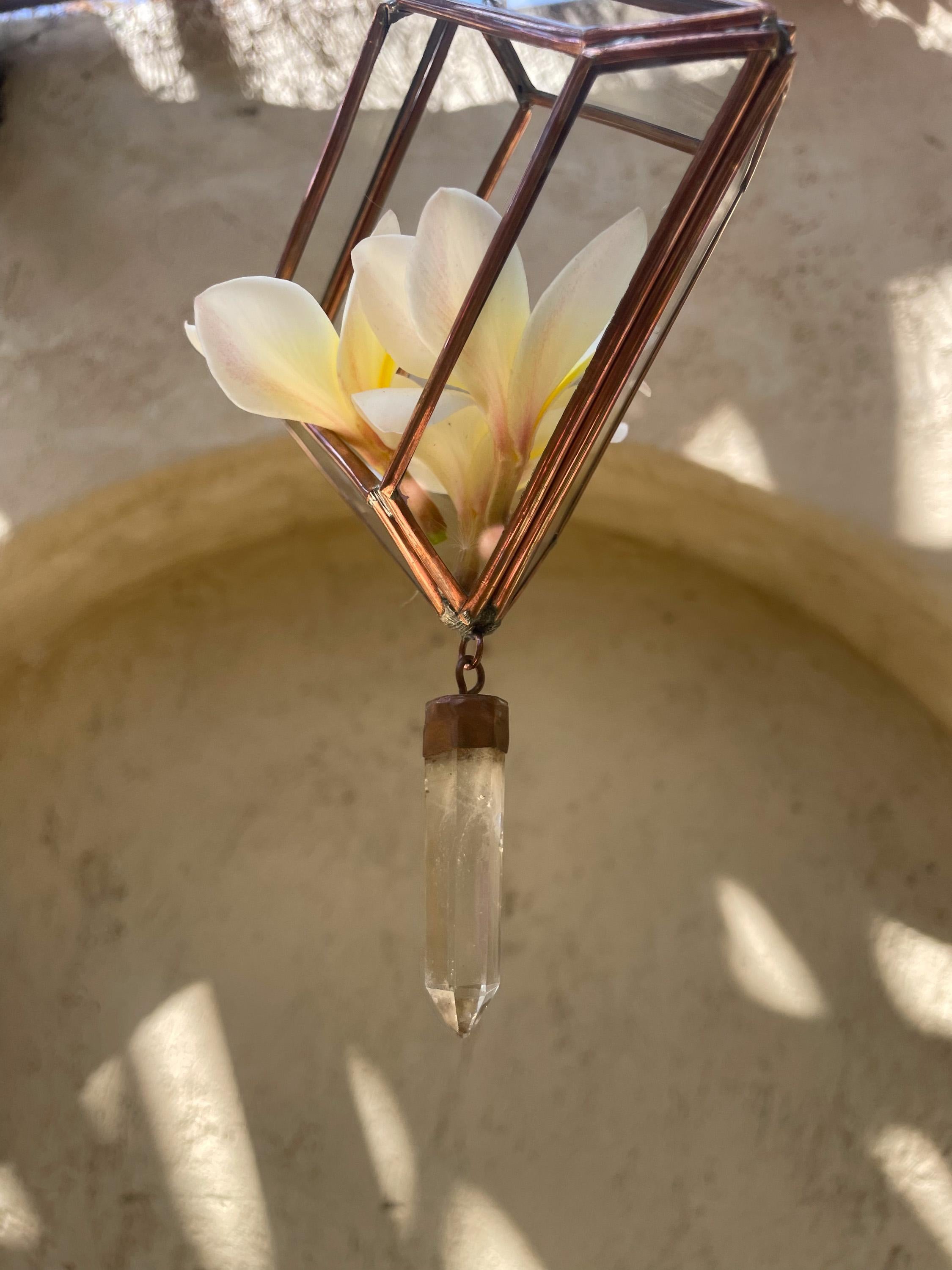 Copper Quartz Hanging Decoration – Geometric Glass Ornament, Raw Crystal Point, Sacred Room Decor