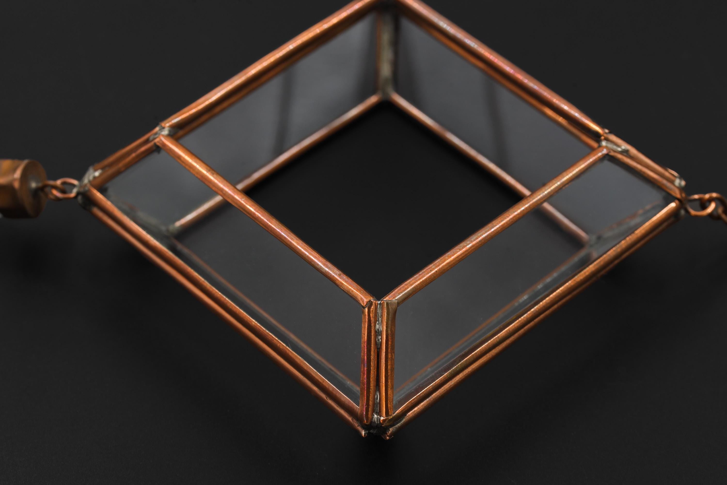 Copper Quartz Hanging Decoration – Geometric Glass Ornament, Raw Crystal Point, Sacred Room Decor