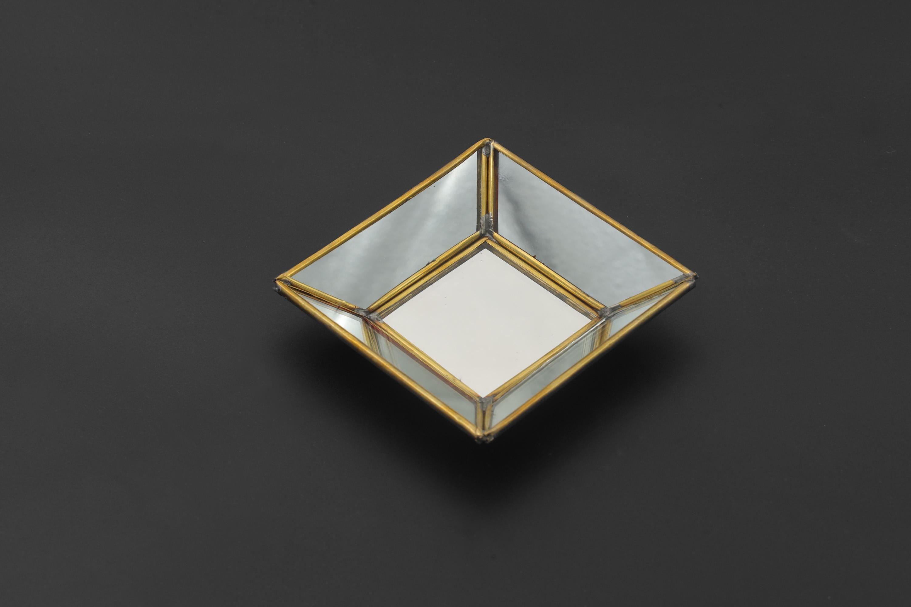 Brass Mirror Geometric Tray Handmade Reflective Pyramid Jewelry Display Tray Candle Holder Keepsake Decor Gift