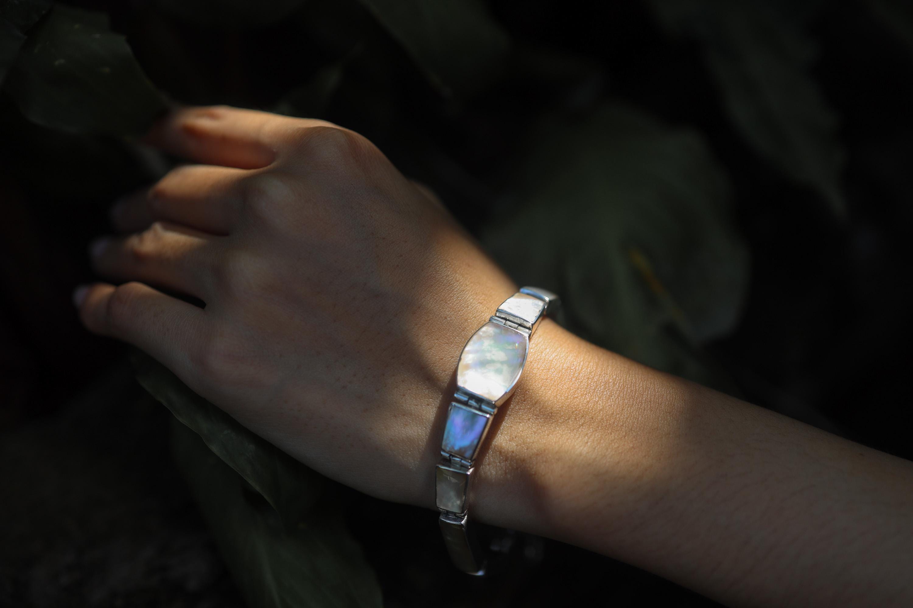 Mother of Pearl Bracelet 925 Silver Graduated Geometric Shell Panels White Iridescent Water Energy Jewelry Gift