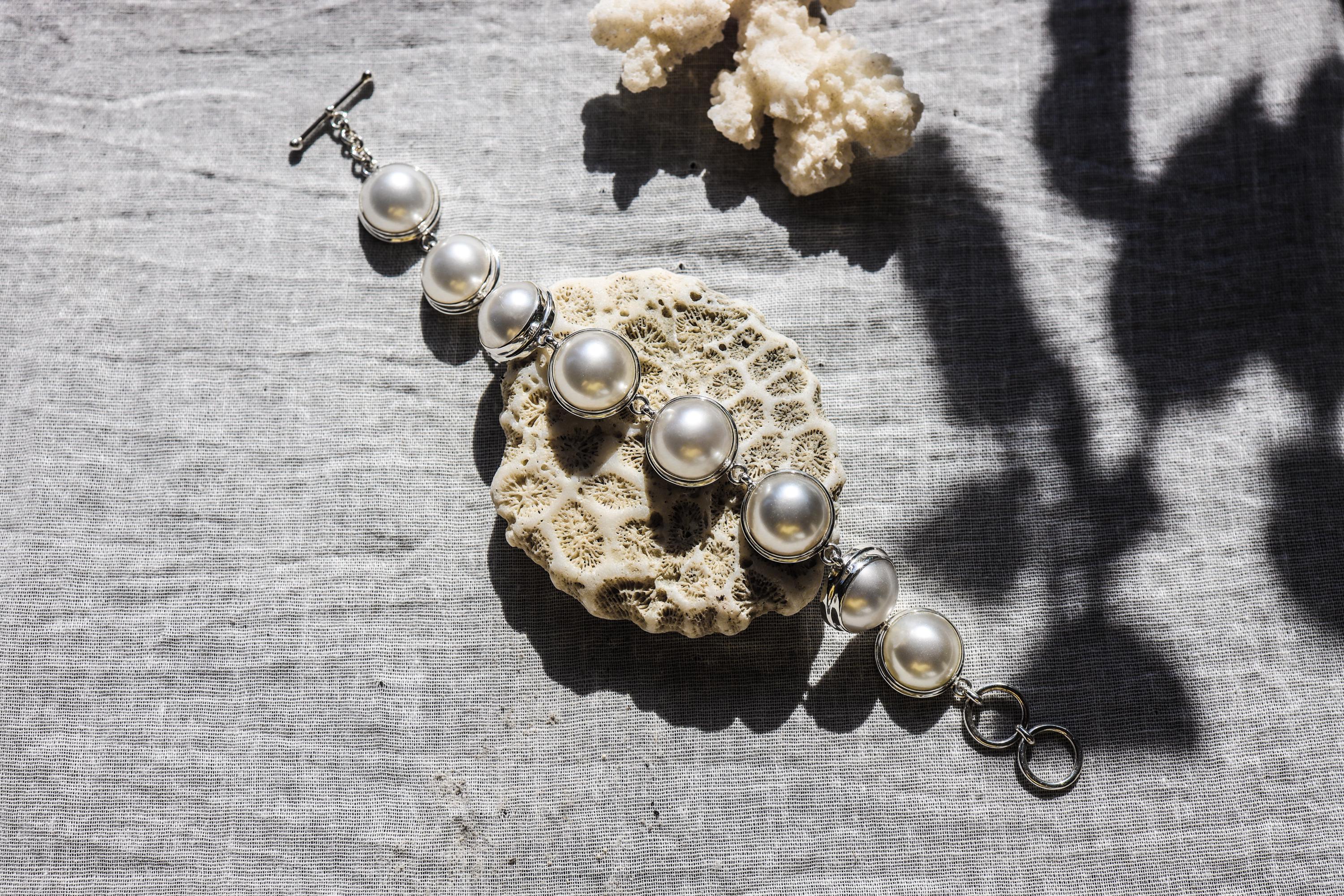 Mabe Pearls Bracelet, Sterling Silver 925, 7 Large Luminous Perfect White Pearls Adjustable Clasp Chain Ocean Energy Heart Healing Gift