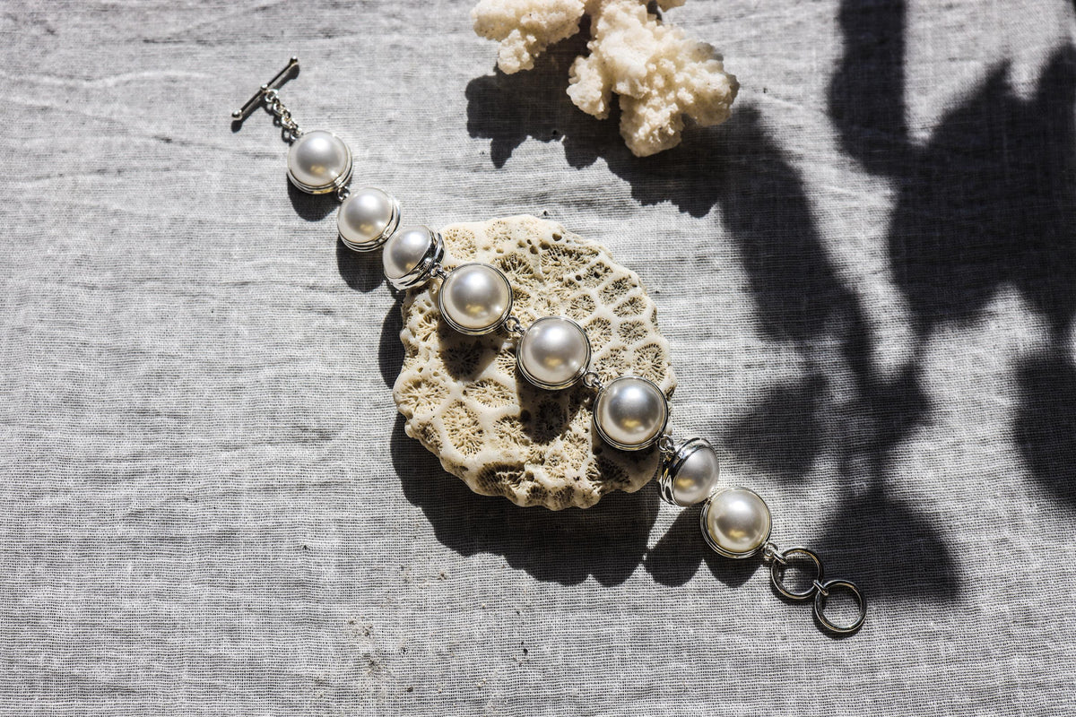 Mabe Pearls Bracelet, Sterling Silver 925, 7 Large Luminous Perfect White Pearls Adjustable Clasp Chain Ocean Energy Heart Healing Gift