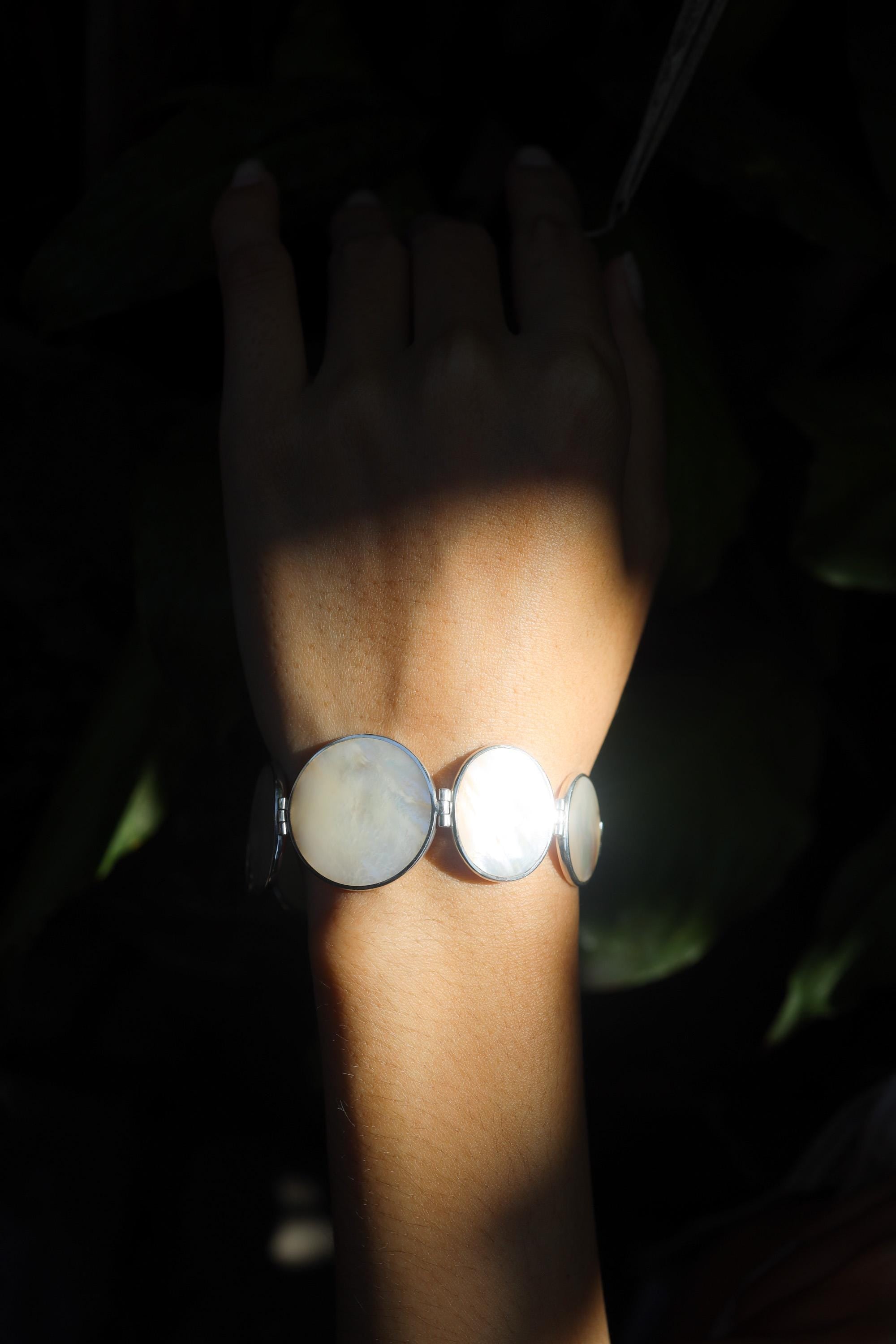 Mother of Pearl Adjustable Bracelet Sterling Silver 925, Gemstone Jewelry, Ocean Energy, Heart Chakra Healing Gift for Her