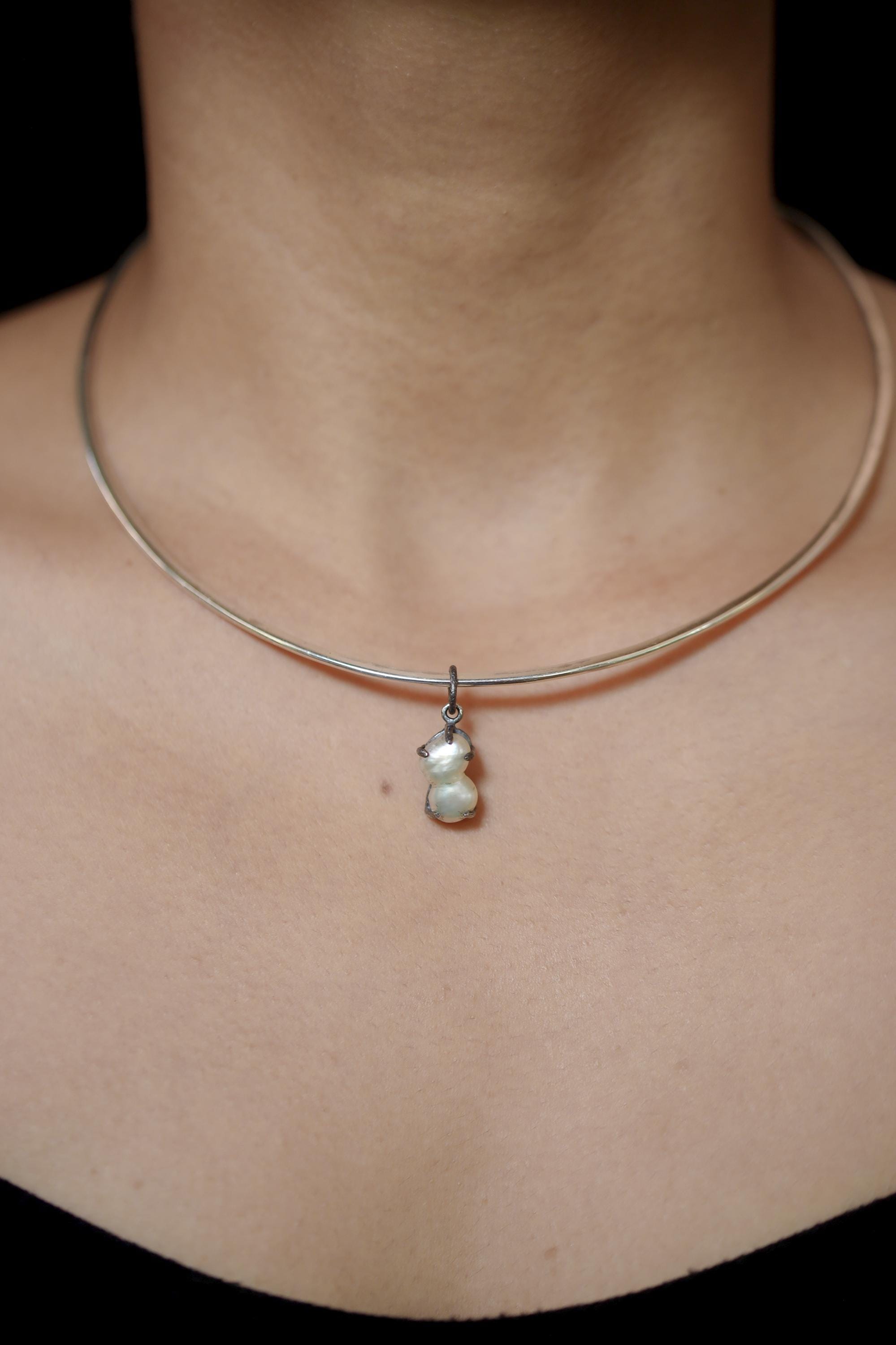 Double Pearl Necklace 925 Silver Baroque Twin Pearl Pendant Hammered Claw Frame Ocean Talisman Jewelry
