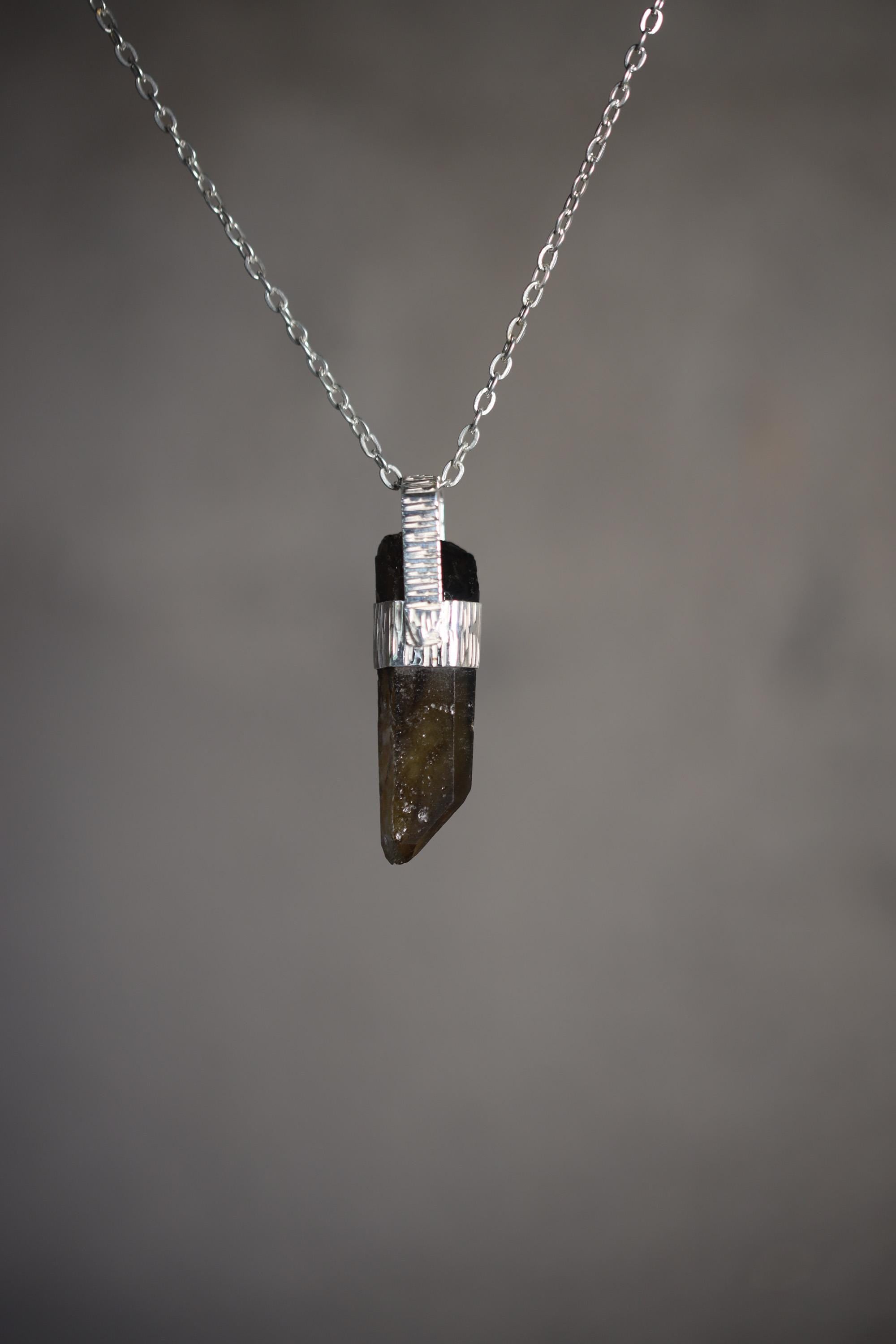 Australian Record Keeper Rainbow Inclusion Citrine Quartz Point Pendant 925 Silver High Shine Finish Hammered Texture Crystal Jewelry