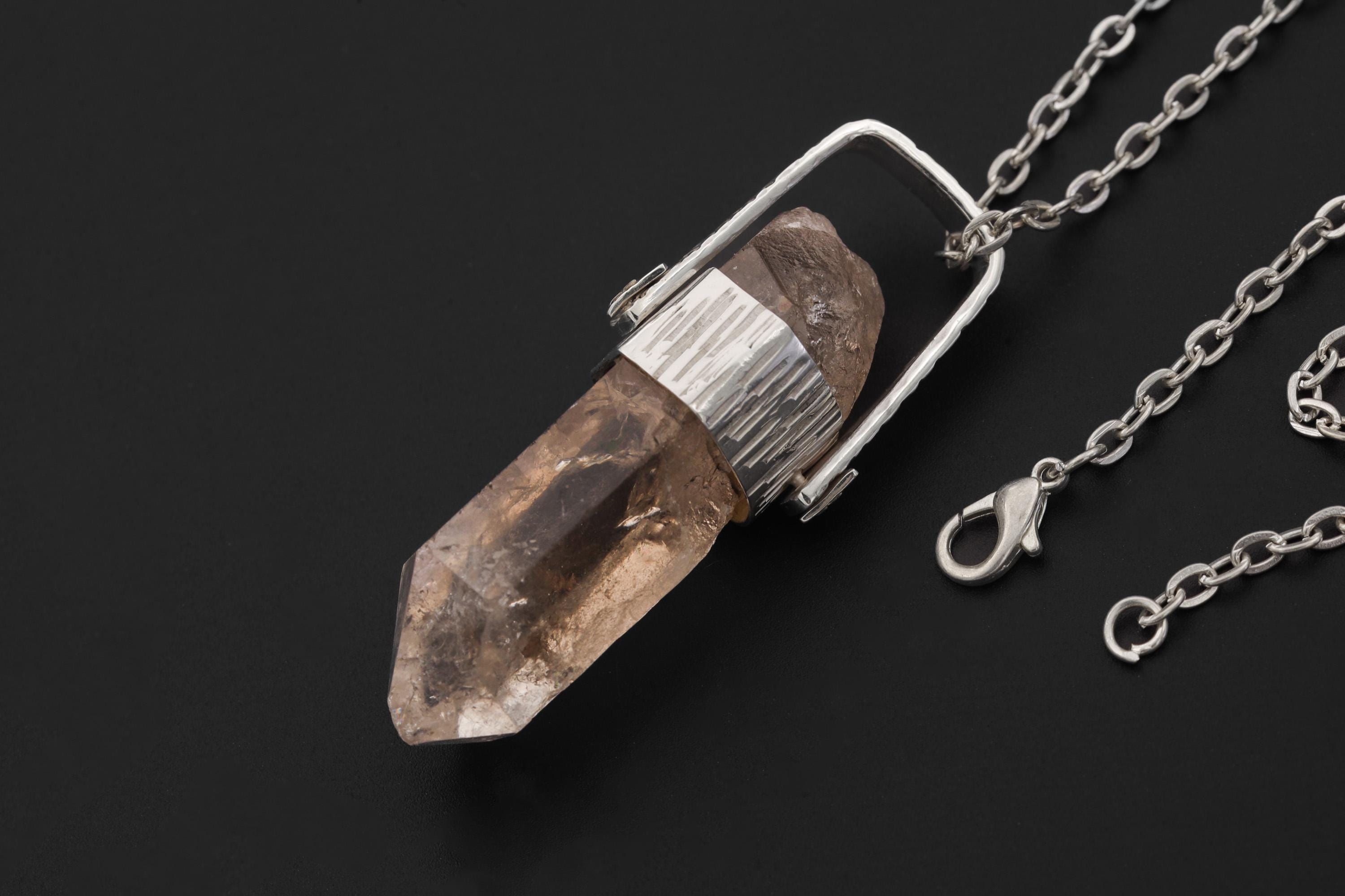 Hand Fossicked Light Smoky Rainbow Inclusion Generator Quartz Point Pendant, 925 Silver, High Shine, Hammered Texture, Minimalist Jewelry