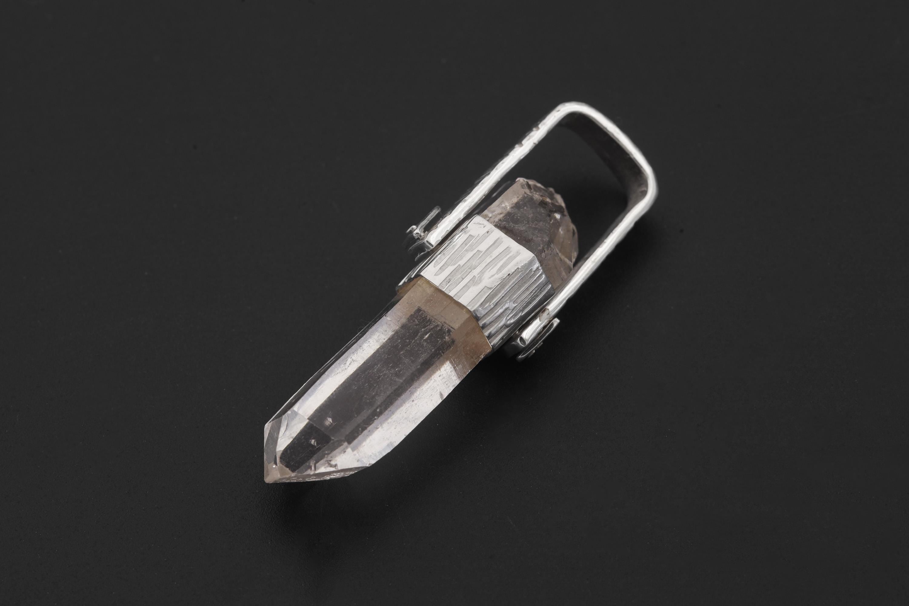 Himalayan Lemurian Rainbow Inclusion Clear Quartz Point Pendant, 925 Silver, High Shine, Hammered Texture, Meditation Crystal Talisman