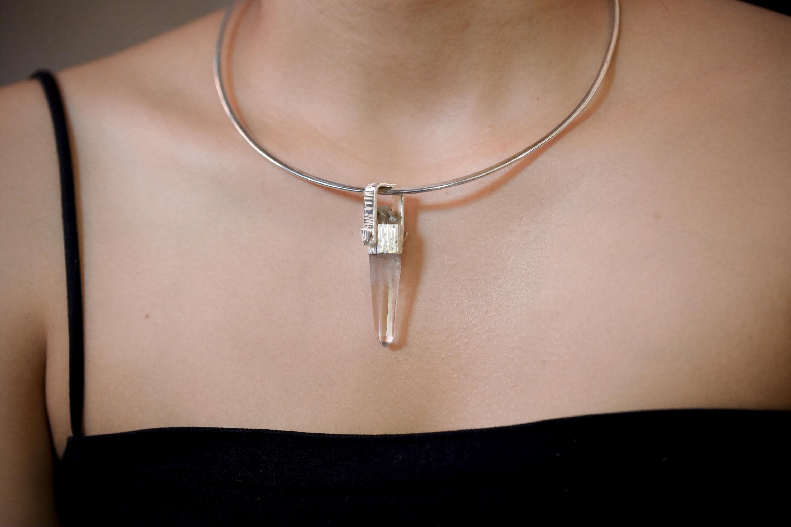 Lemurian Himalayan Laser Manifestation Quarts Point Pendant, 925 Silver, High Shine Finish, Hammered Texture, Chakra Healing Crystal Jewelry