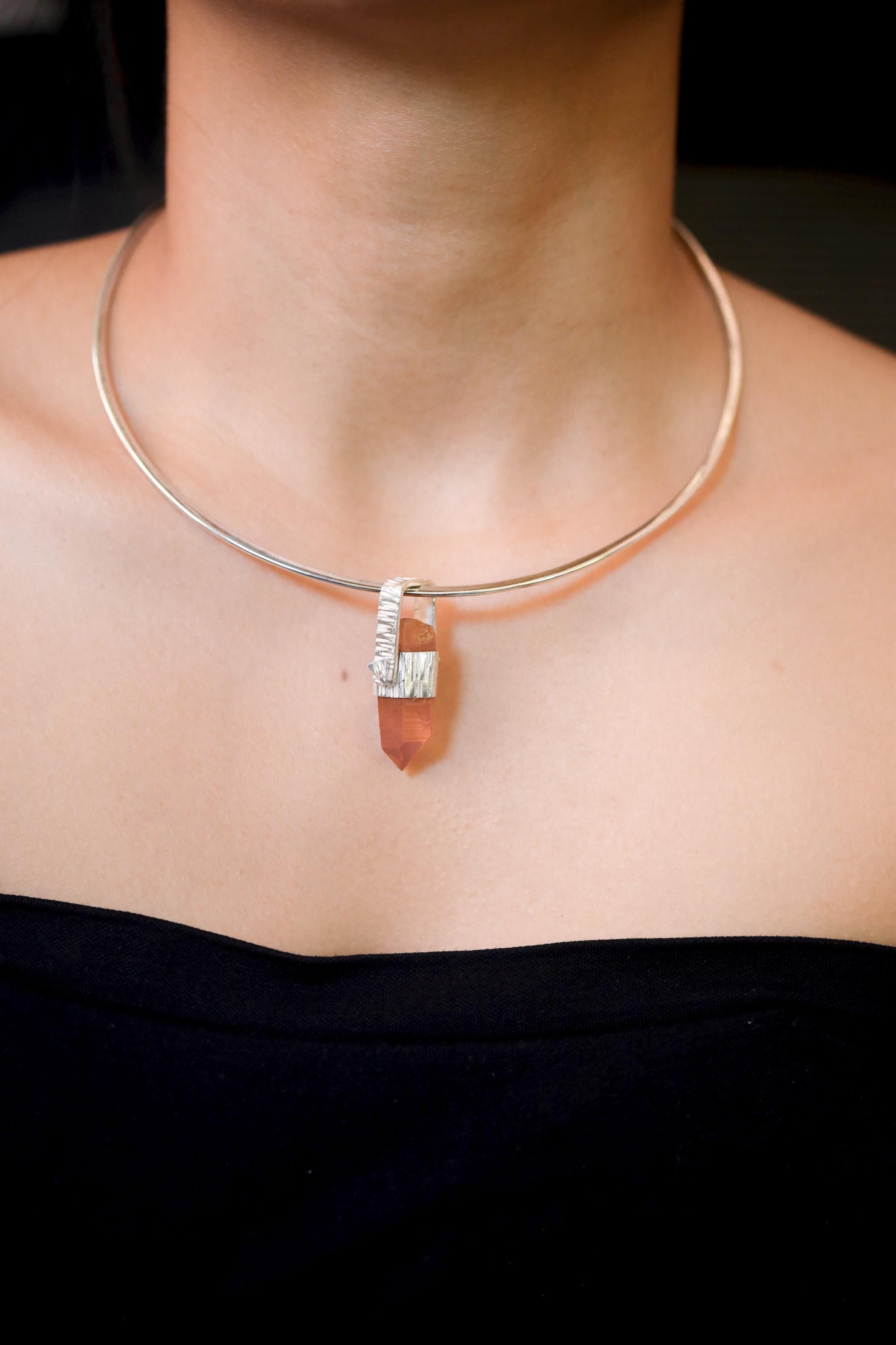 Australian Orange Lithium Lemurian Quartz Point Pendant, 925 Silver, Hammered Texture, High Shine, Root Chakra, Minimalist Unique Gift