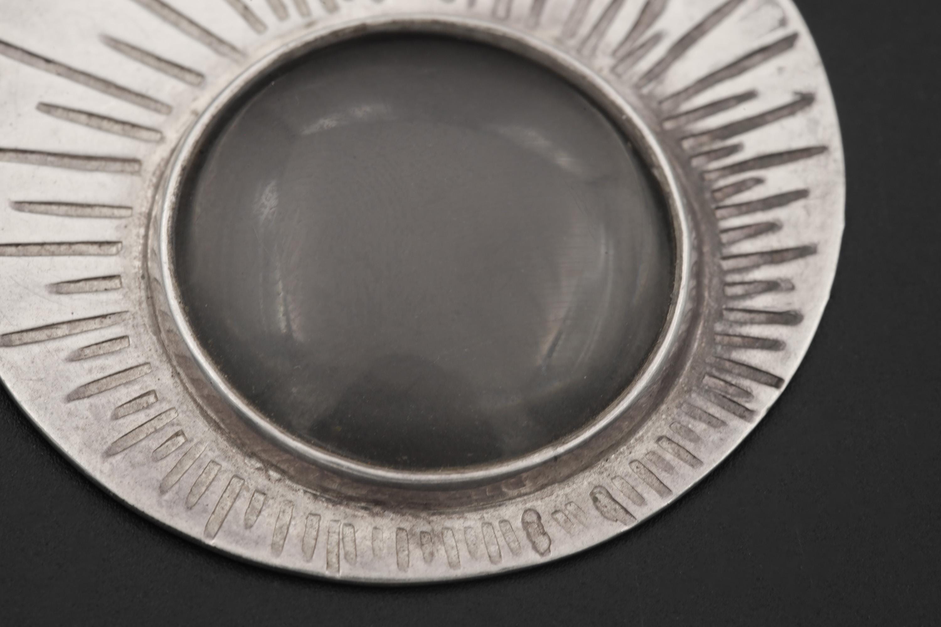 Magnifying Glass Pendant 925 Sterling Silver Sun Motif 5x Lens Fire Starter Oxidized Scratch Texture Solar Gift