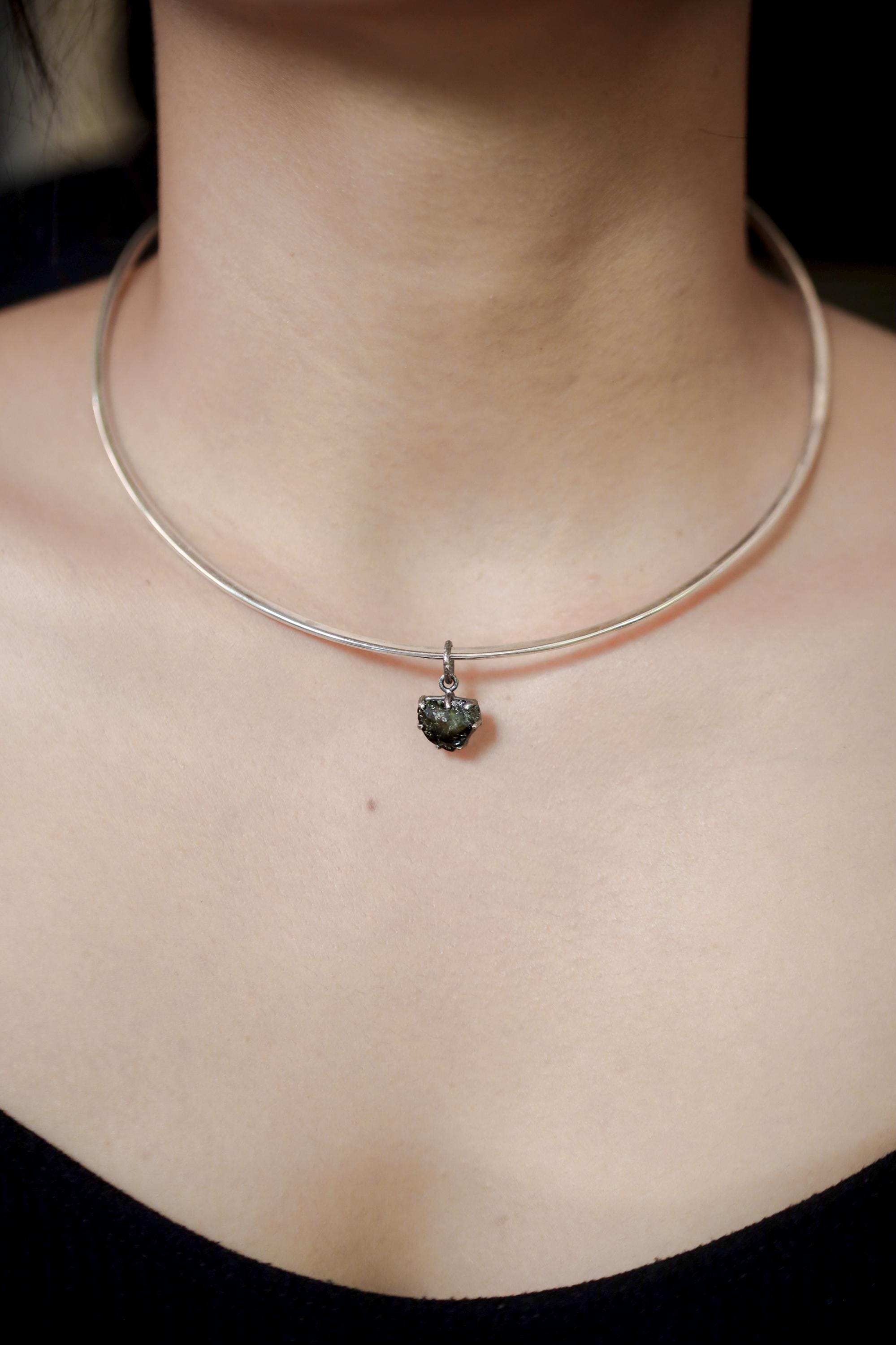 Polished Slice of Natural Green Tourmaline Wand with Darker rind Pendant, 925 Silver Claw Setting, Oxidized Finish, Hammered Textured