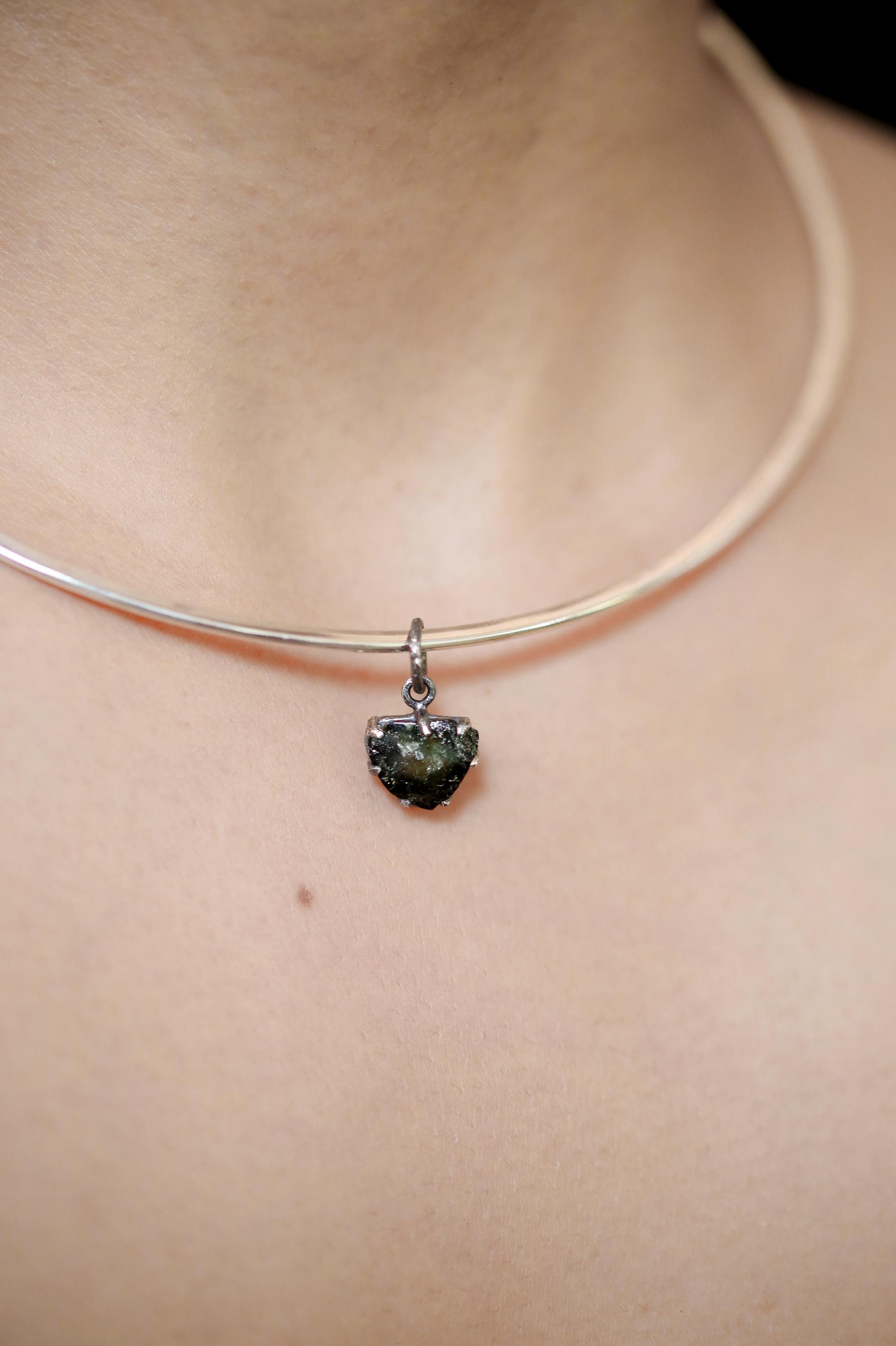 Polished Slice of Natural Green Tourmaline Wand with Darker rind Pendant, 925 Silver Claw Setting, Oxidized Finish, Hammered Textured