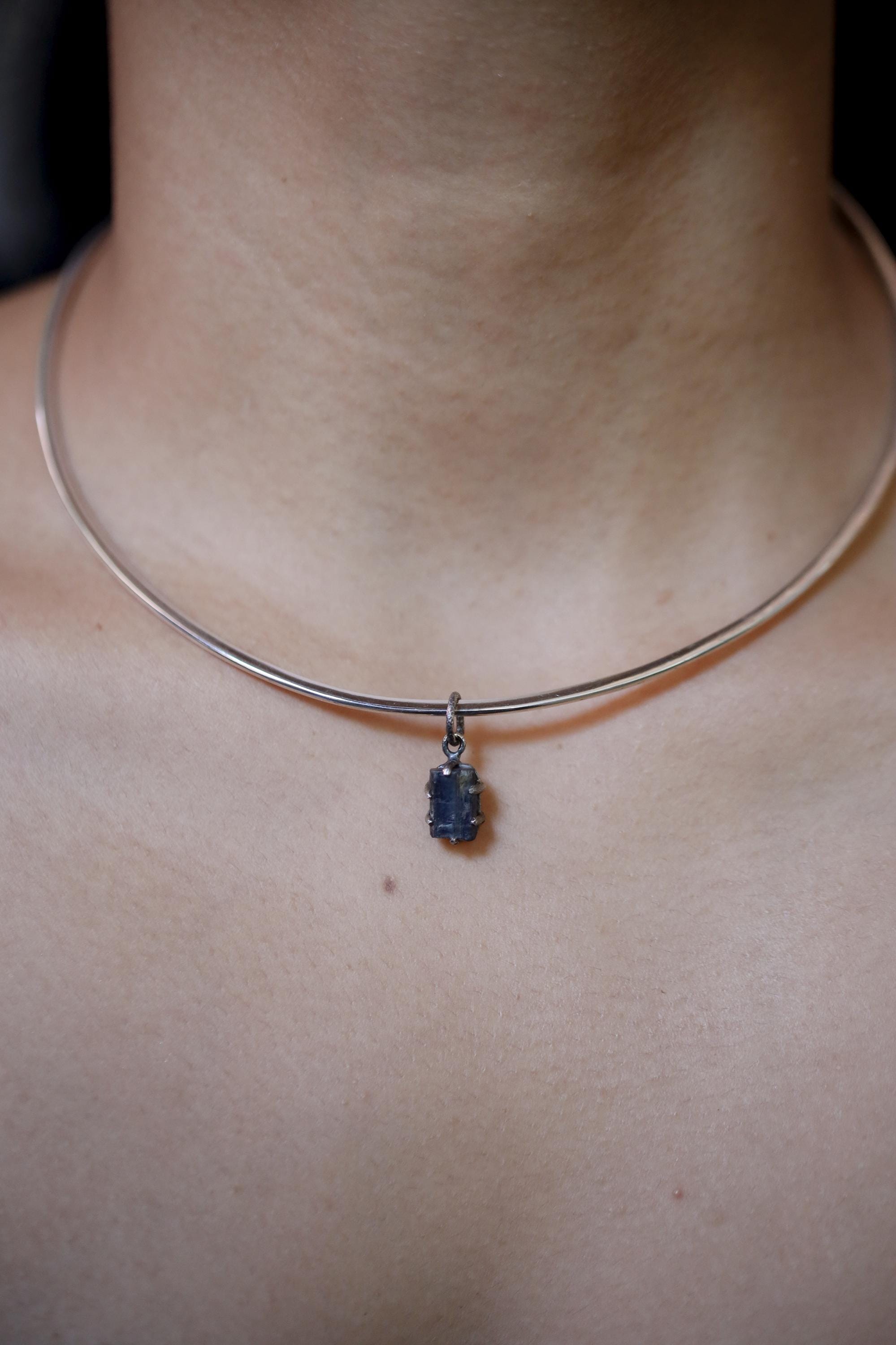 Ocean Kyanite Pendant, 925 Silver, Hammer Texture, Oxidized Finish, Claw Setting, Round Bail, Throat Chakra, Boho Healing Crystal Pendant