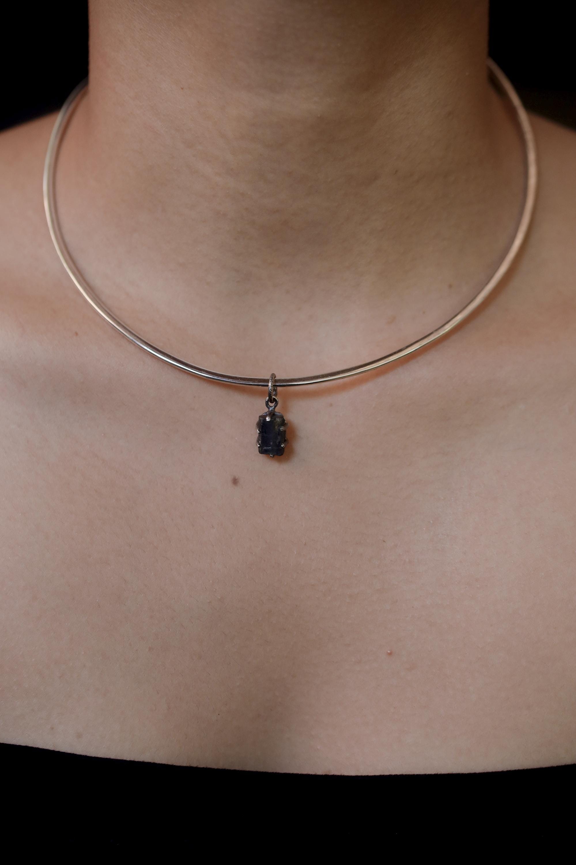 Ocean Kyanite Pendant, 925 Silver, Hammer Texture, Oxidized Finish, Claw Setting, Round Bail, Throat Chakra, Boho Healing Crystal Pendant