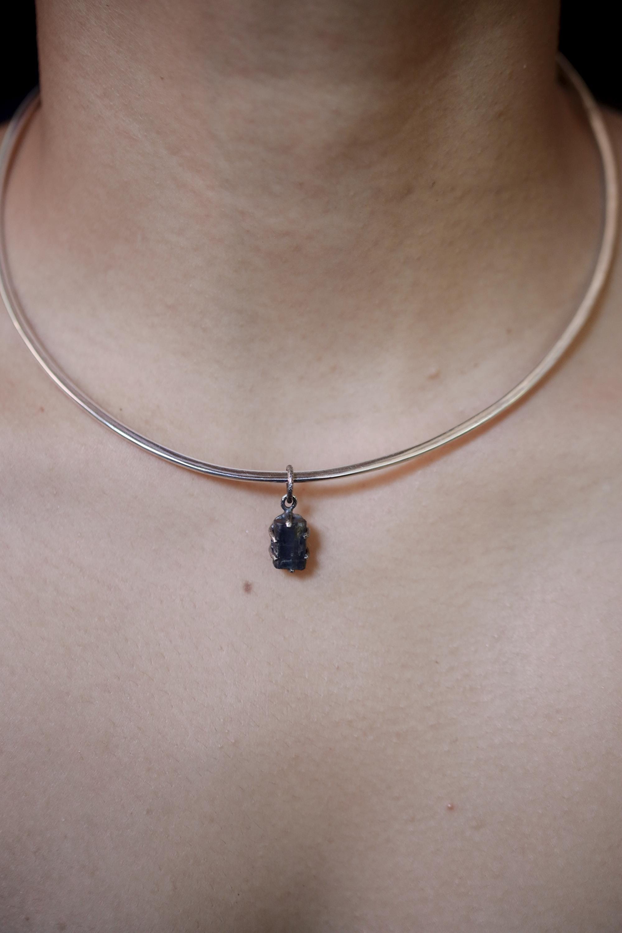 Ocean Kyanite Pendant, 925 Silver, Hammer Texture, Oxidized Finish, Claw Setting, Round Bail, Throat Chakra, Boho Healing Crystal Pendant