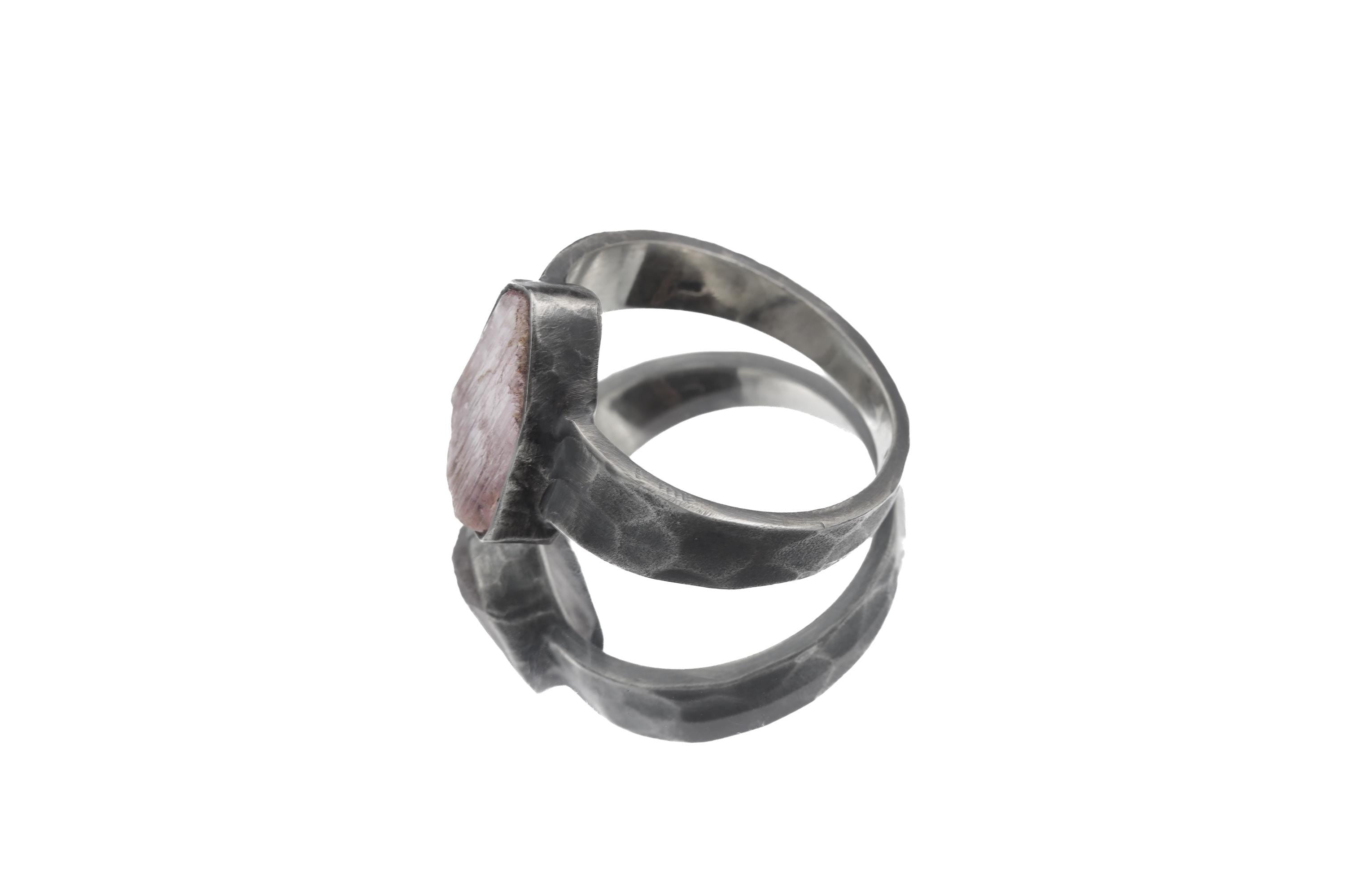 Raw Pink Kunzite Spodumene Specimen Ring 925 Silver Hammered Band High Grade Stone Heart Chakra Emotional Clarity Jewelry Christmas Gift