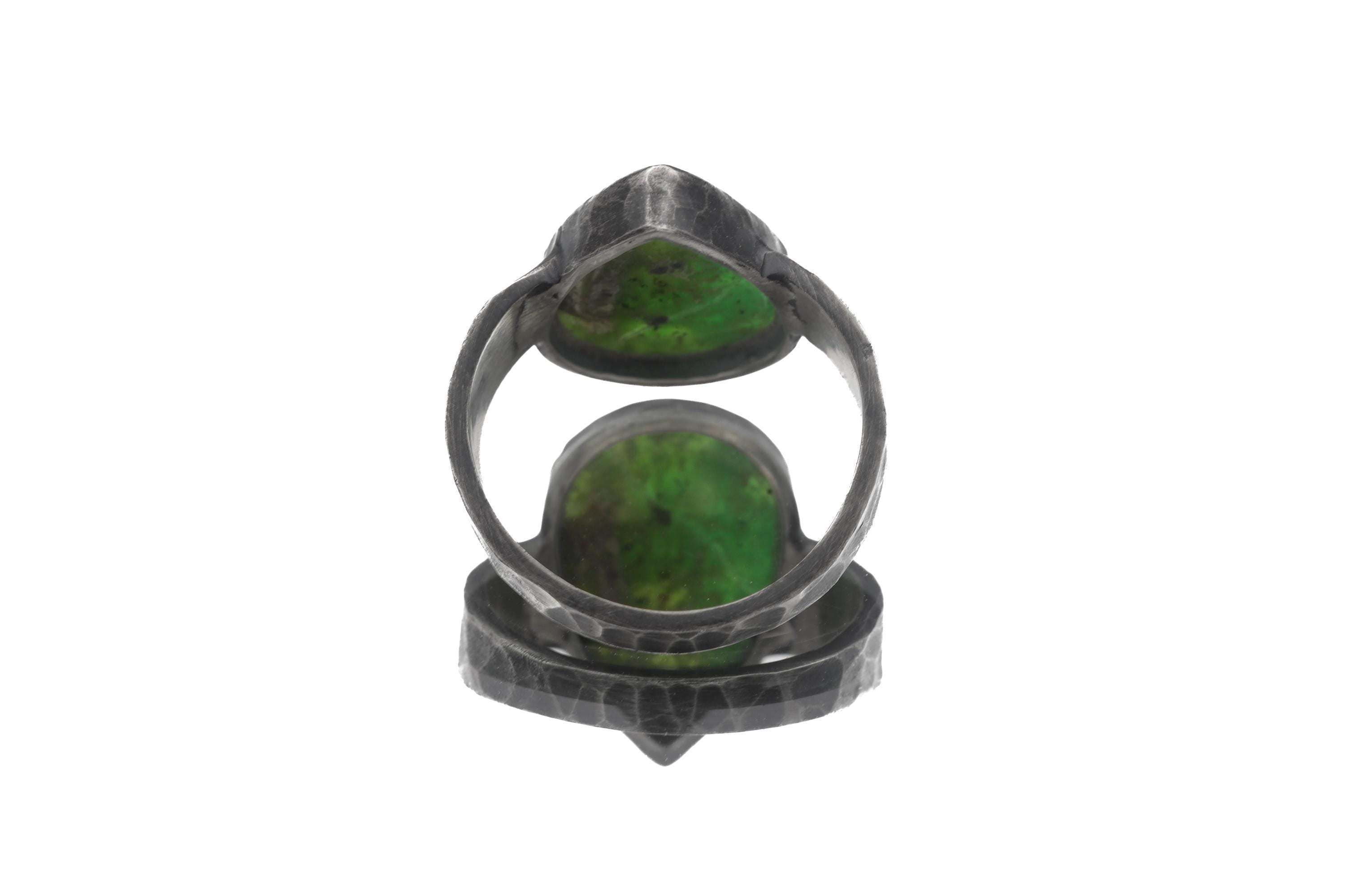 Large Australian Gemmy Chrysoprase Teardrop Cabochon Ring 925 Silver, Oxidised Hammer Texture Heart Chakra Healing Jewelry, Christmas Gift