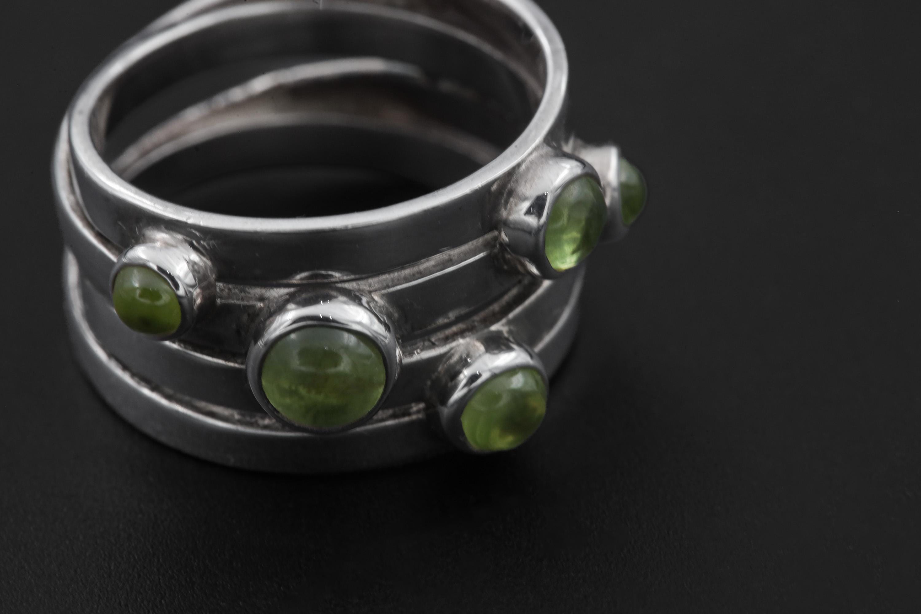 Green Peridot Silver Ring 925 Five Round Cabochon Stones High Shine Band August Birthstone Jewelry Size 7 US