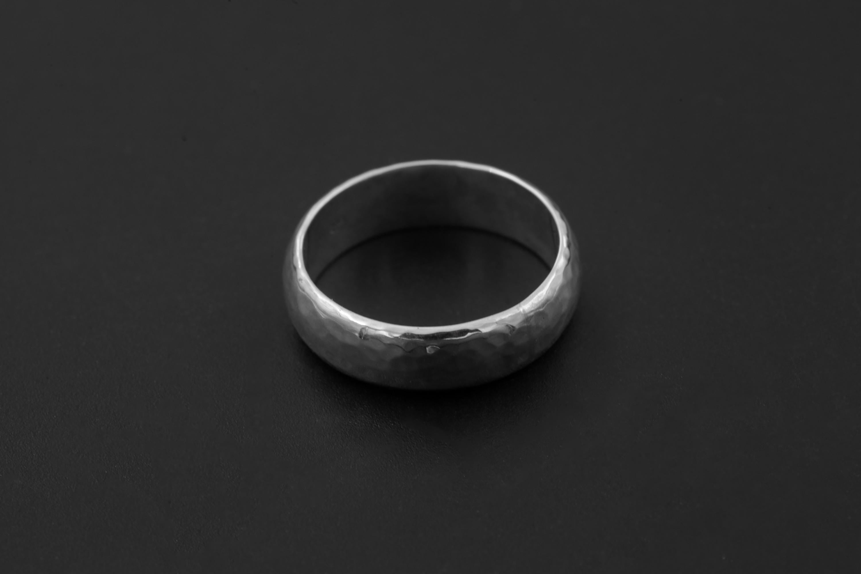 925 Sterling Silver Ring Hammered Band Minimalist Wide Ring High Shine Unisex Everyday Jewelry Size 8 US
