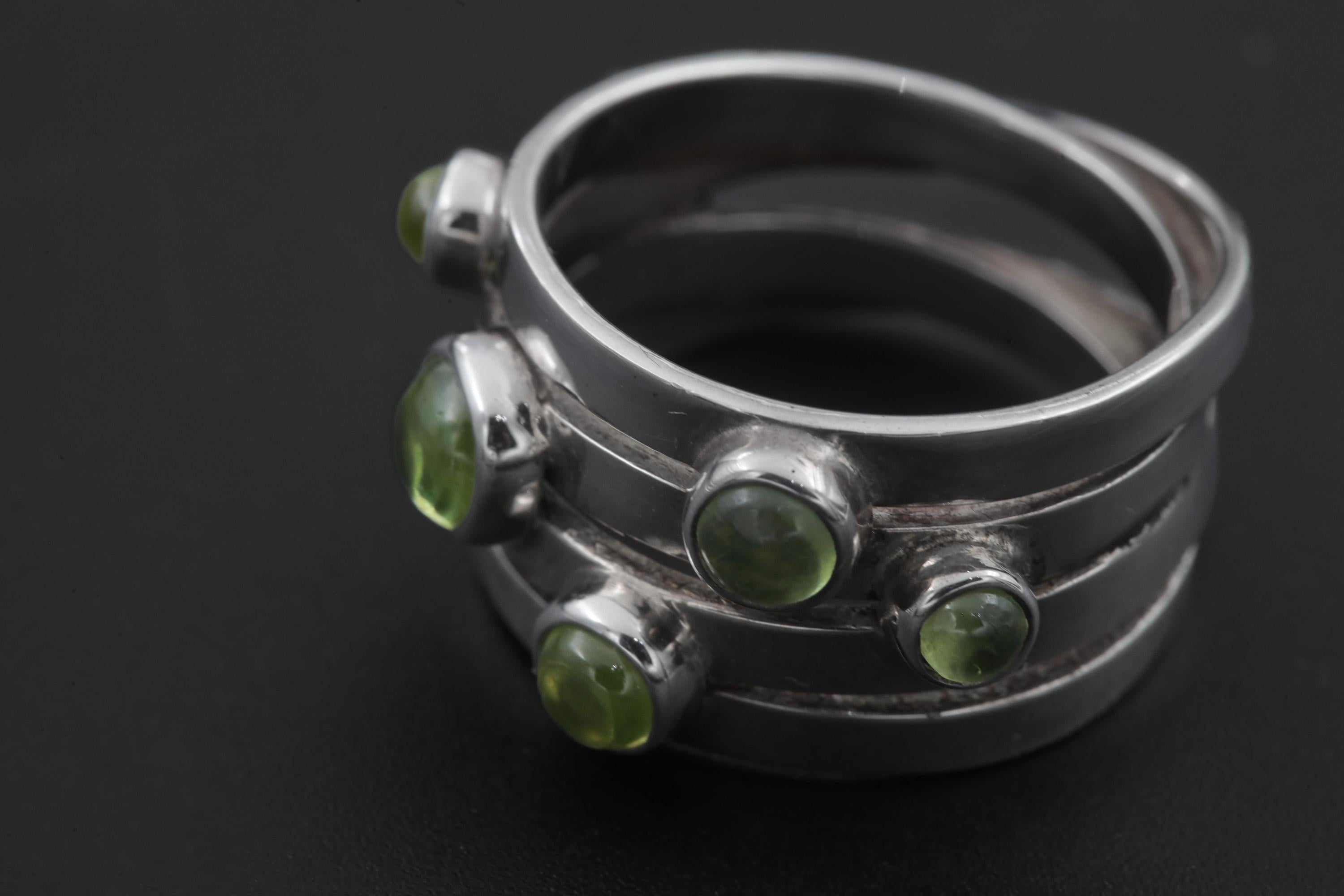 Green Peridot Silver Ring 925 Five Round Cabochon Stones High Shine Band August Birthstone Jewelry Size 7 US