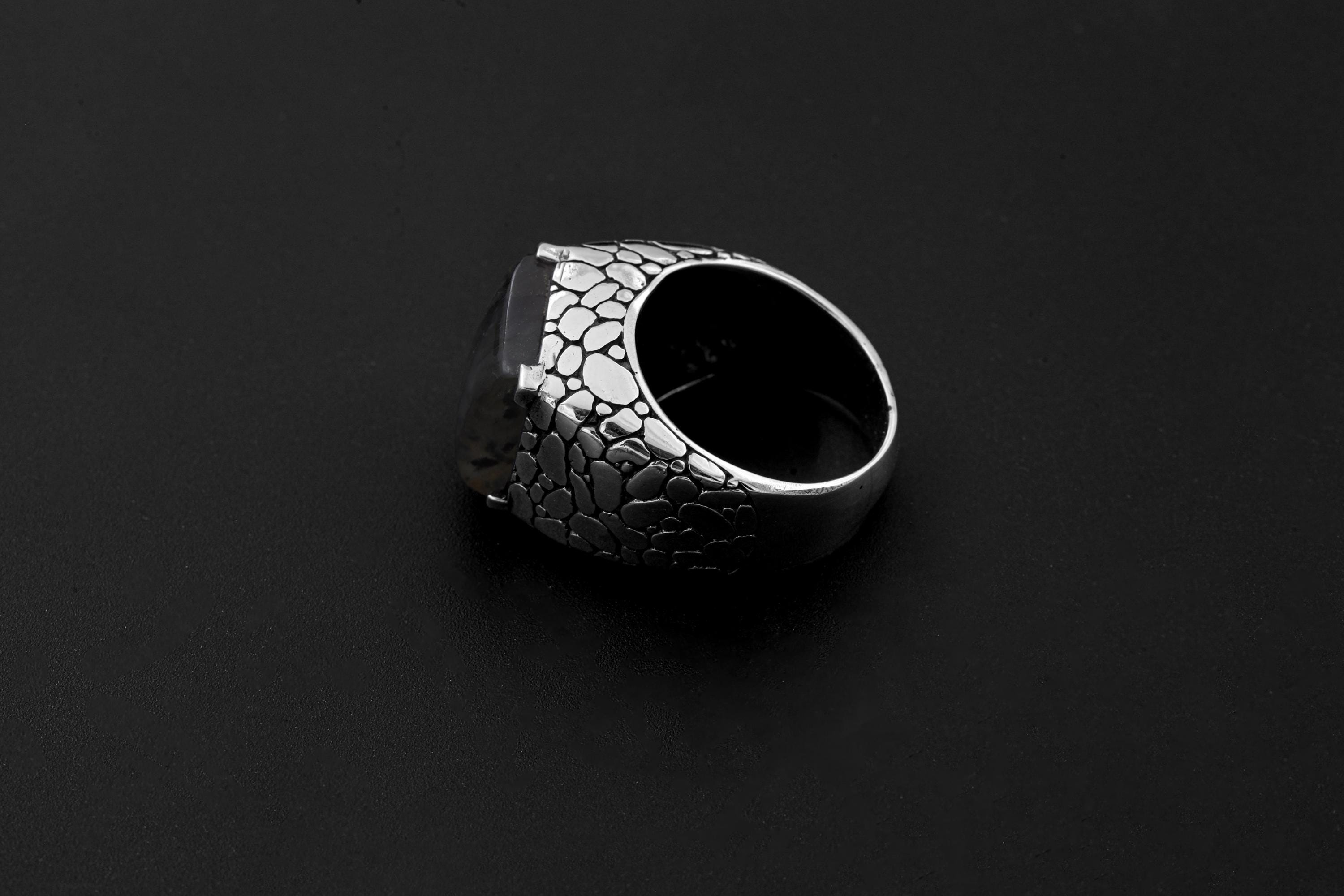 Square Labradorite Silver Ring 925 Oxidized Armadillo Scale Band Blue Flash Protection Jewelry Size 9 US