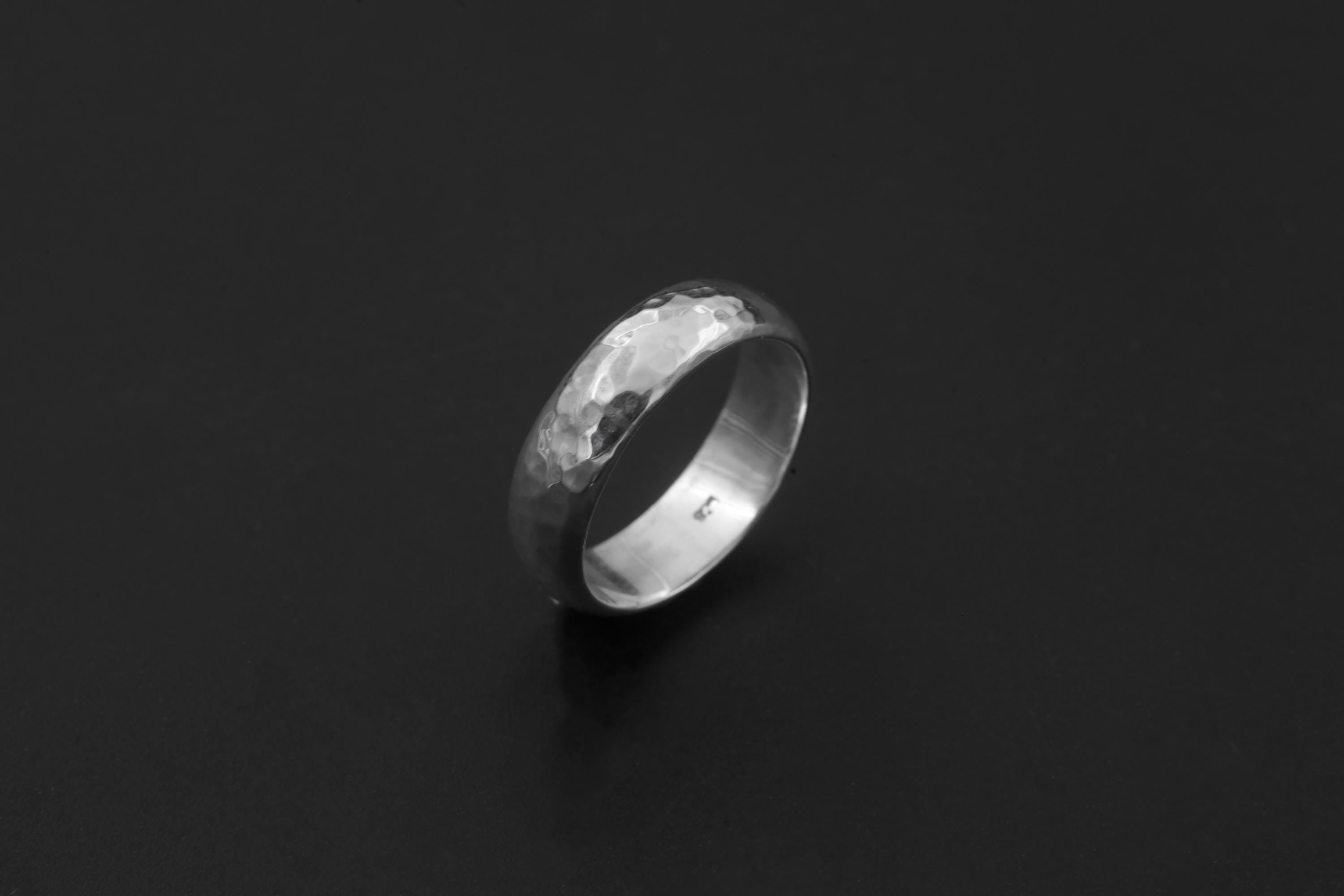925 Sterling Silver Ring Hammered Band Minimalist Wide Ring High Shine Unisex Everyday Jewelry Size 8 US
