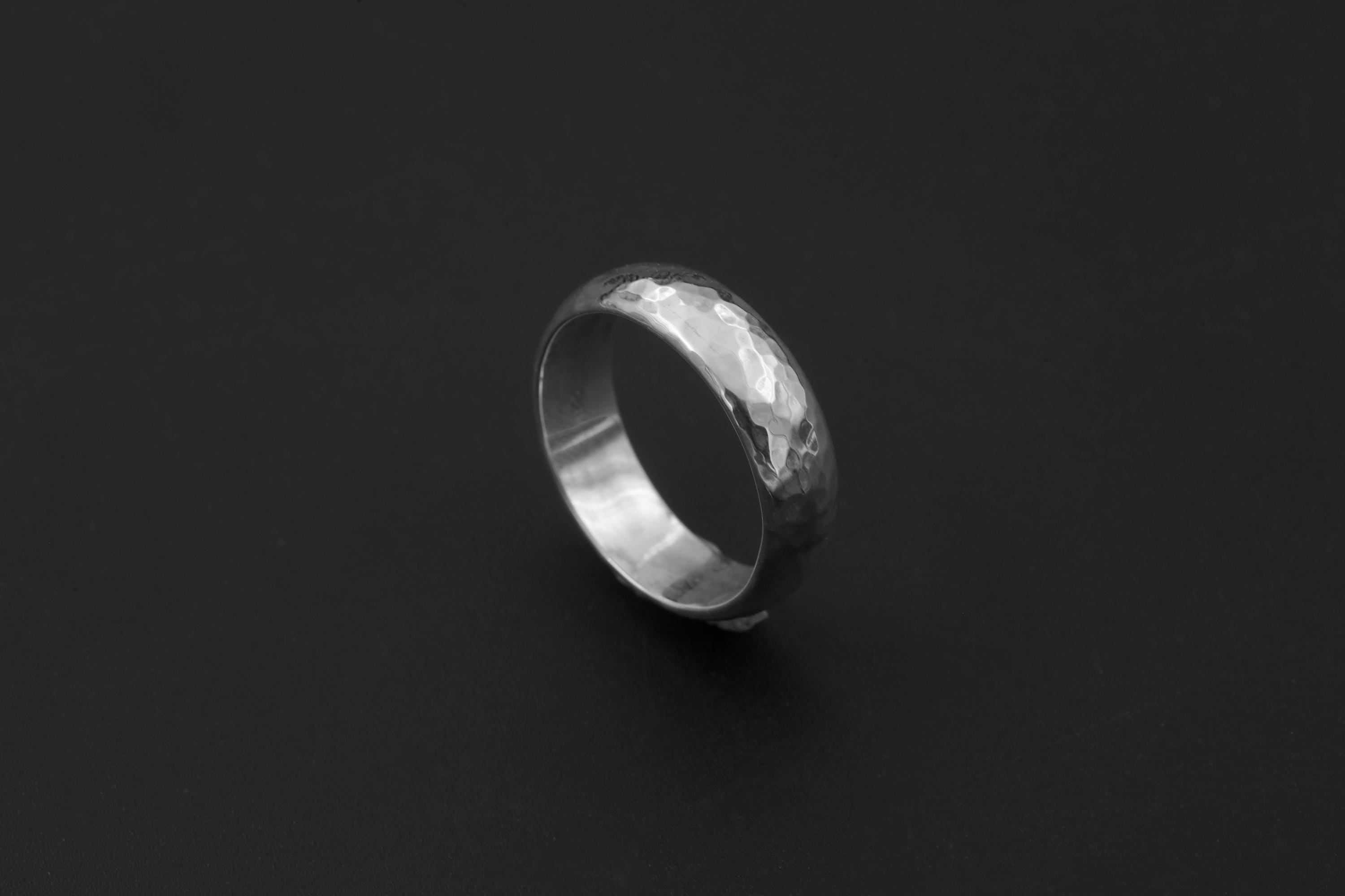 925 Sterling Silver Ring Hammered Band Minimalist Wide Ring High Shine Unisex Everyday Jewelry Size 8 US