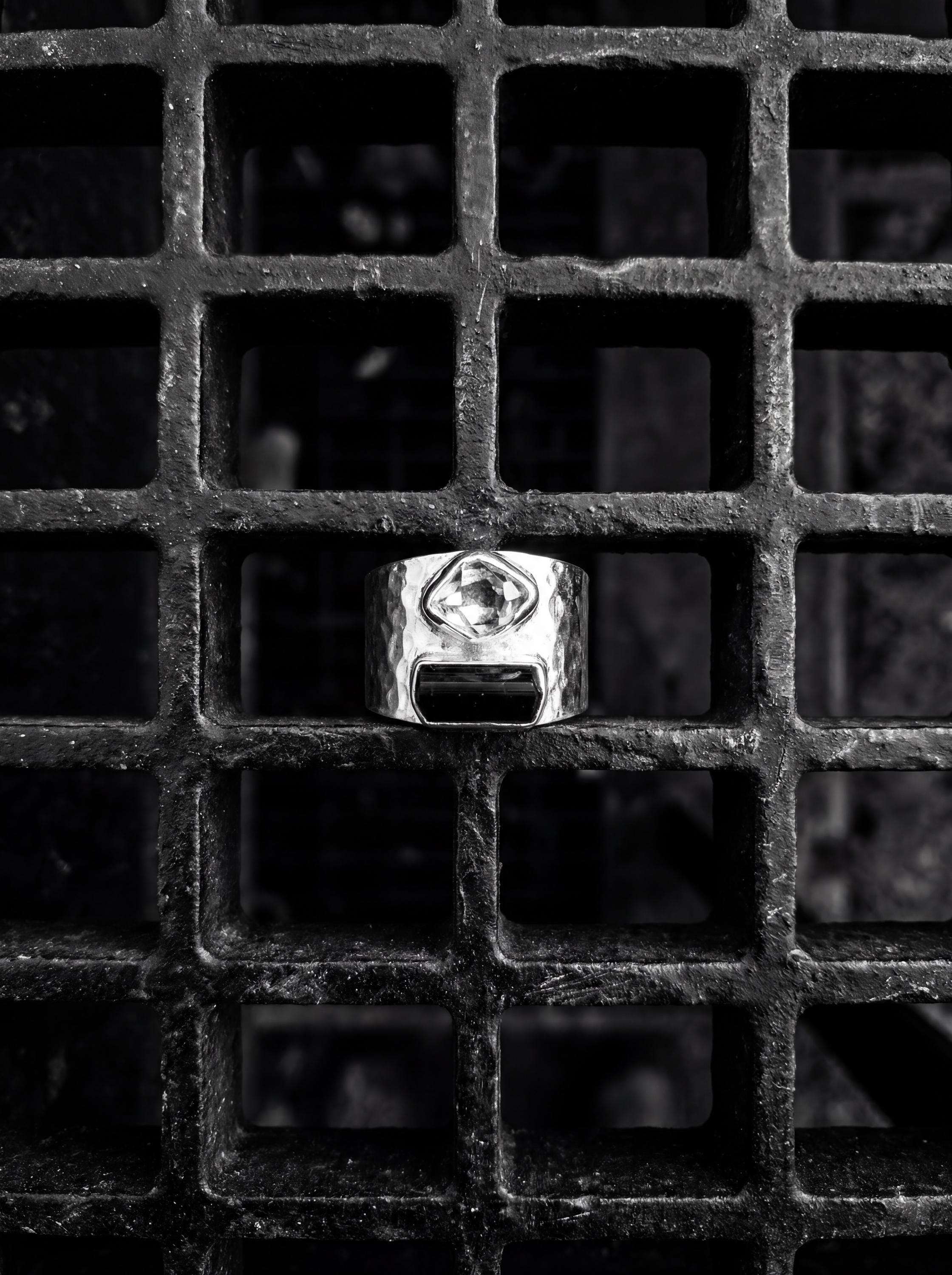 Raw Black Tourmaline Ring 925 Silver Herkimer Diamond Hammer Textured Adjustable Band Grounding Jewelry