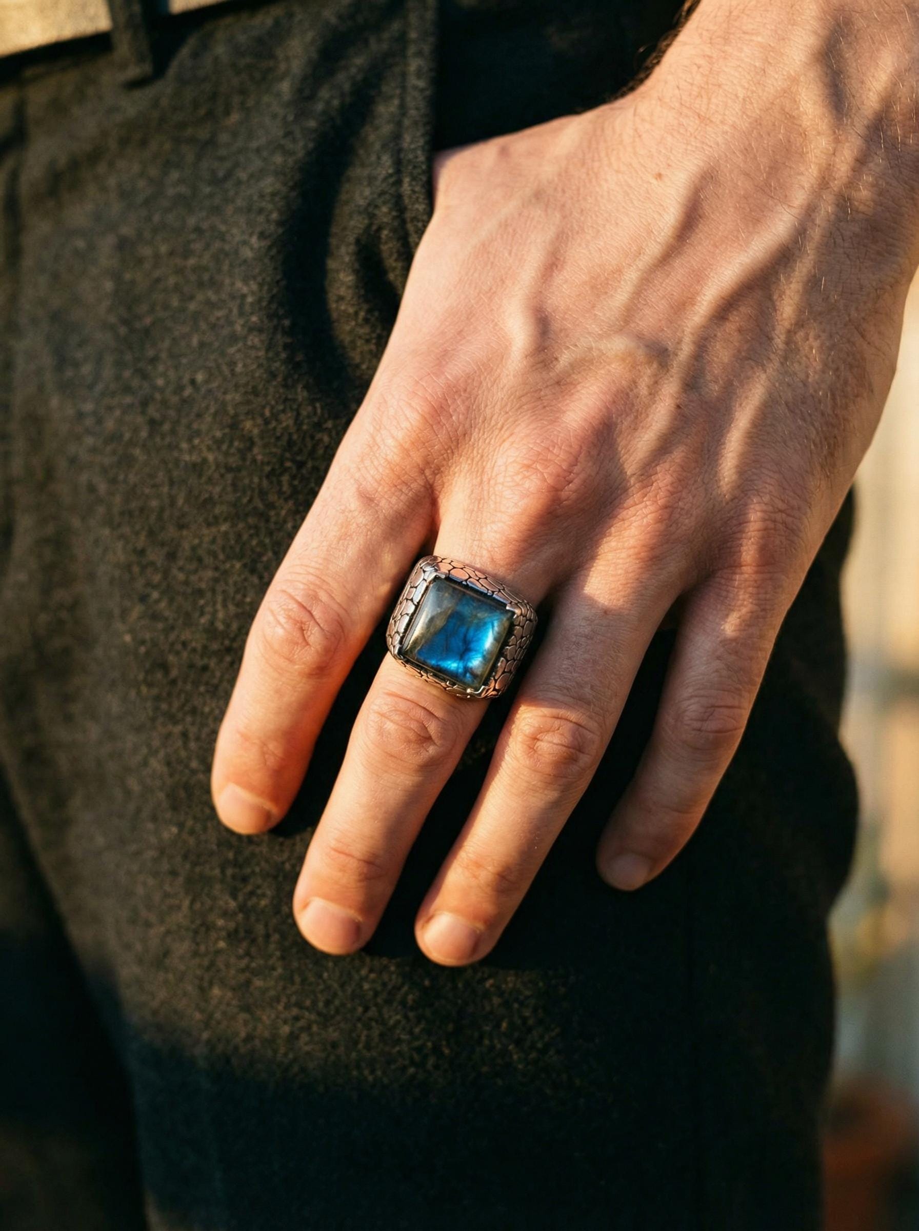 Square Labradorite Silver Ring 925 Oxidized Armadillo Scale Band Blue Flash Protection Jewelry Size 9 US