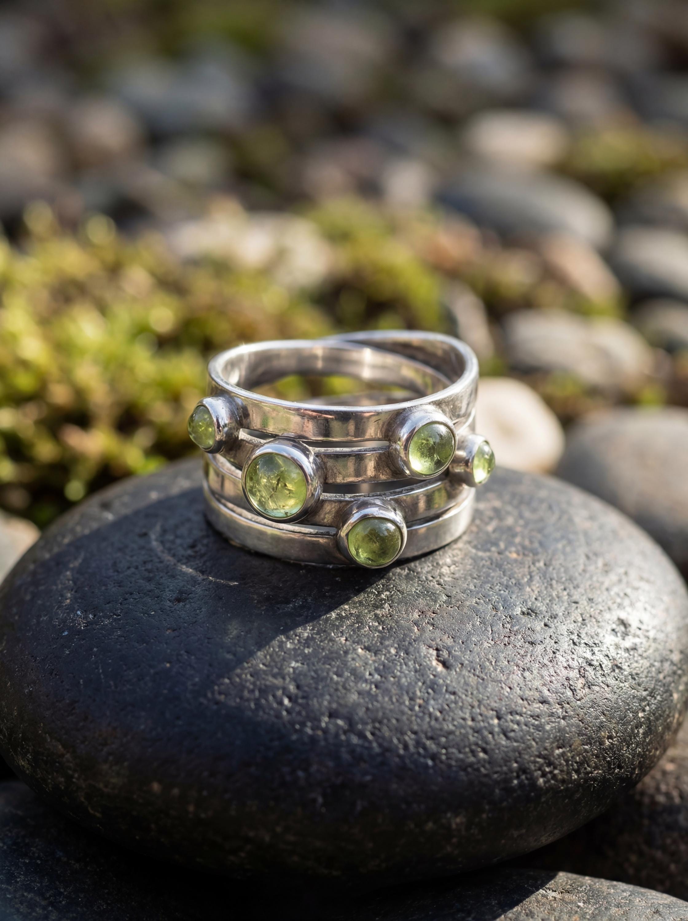 Green Peridot Silver Ring 925 Five Round Cabochon Stones High Shine Band August Birthstone Jewelry Size 7 US