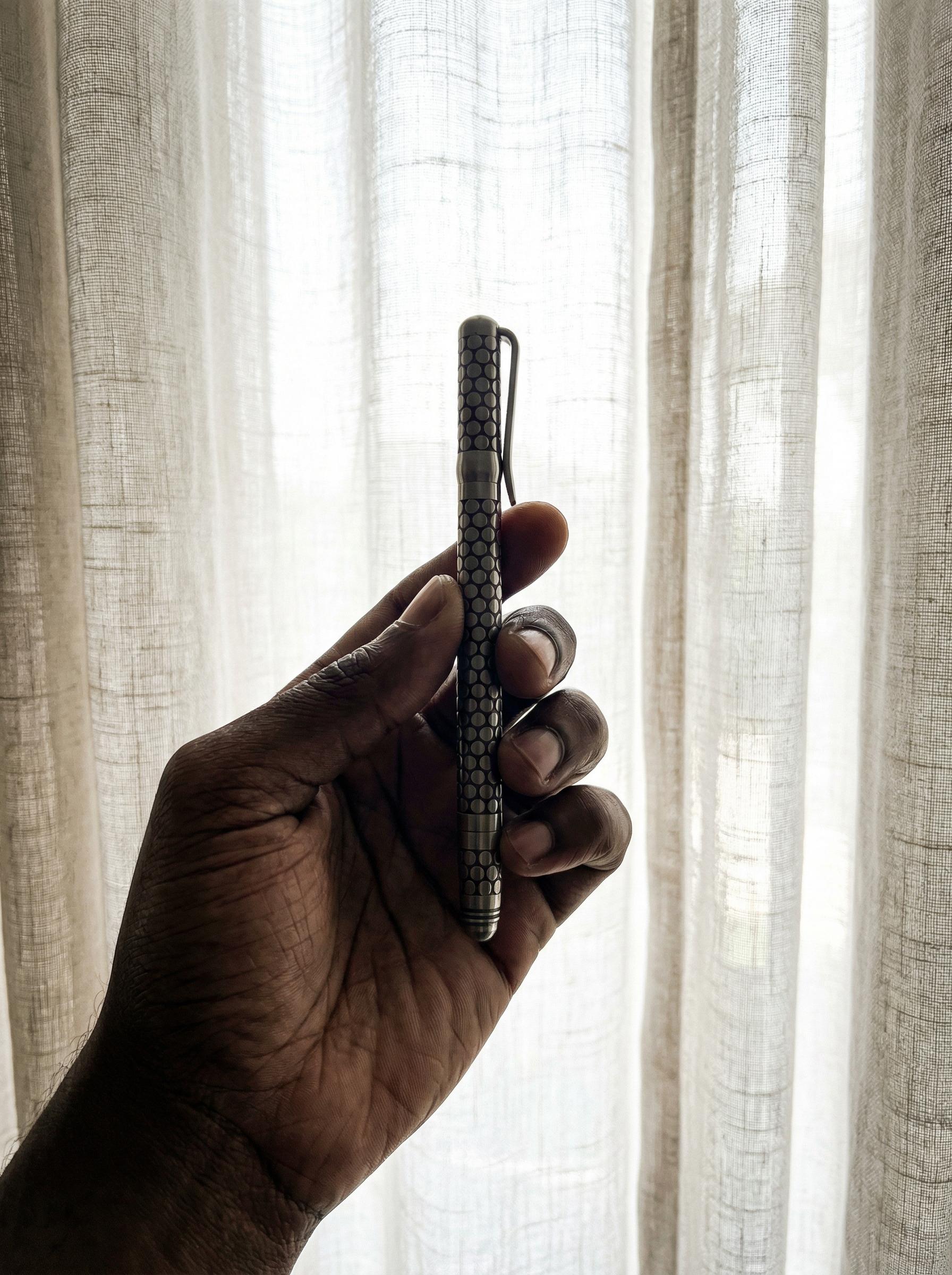Sterling Silver Pen: Handmade Round Motif, High Shine Oxidized Detail, 13cm Luxury Writing Tool