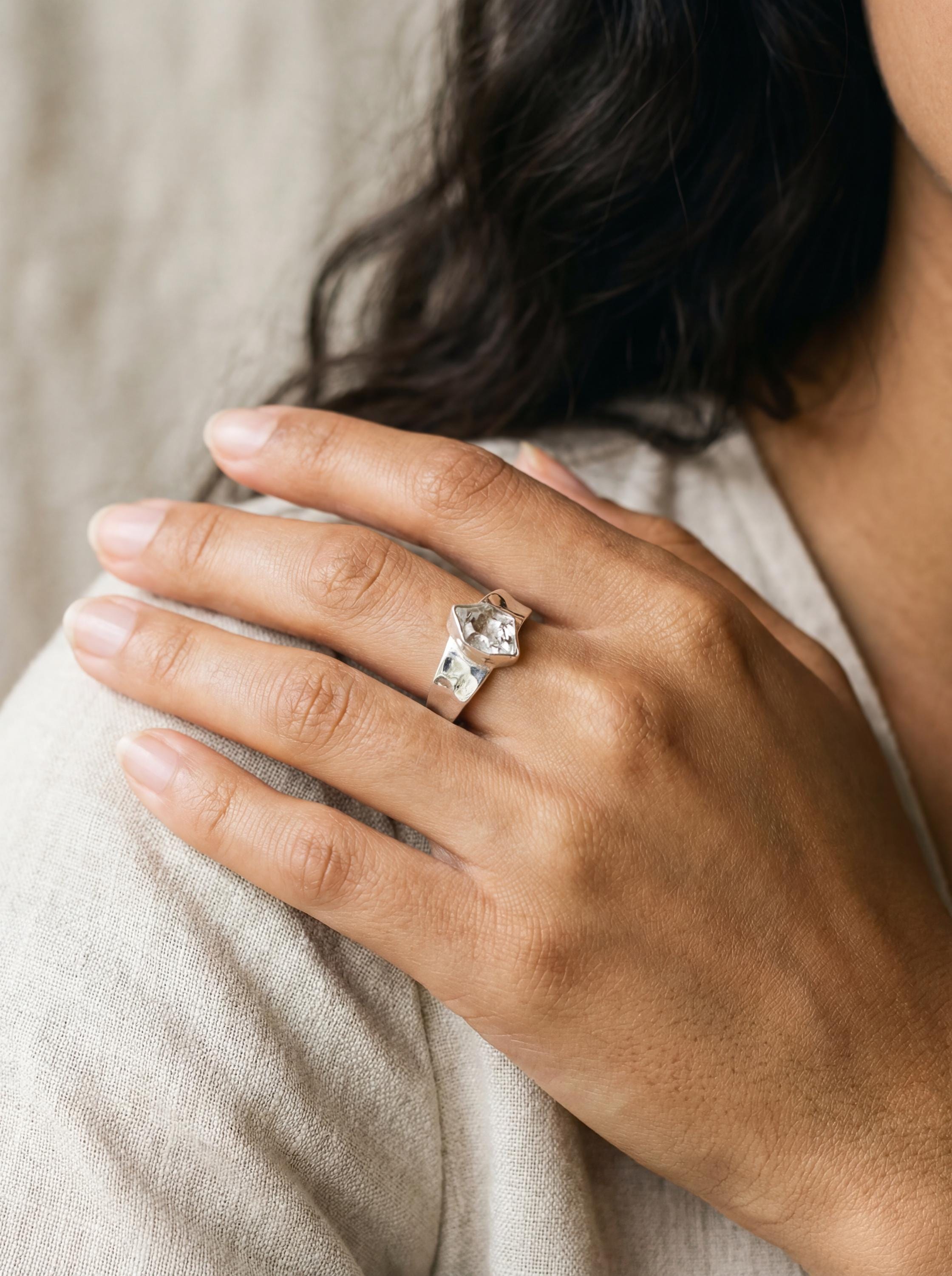 Herkimer Diamond Ring 925 Sterling Silver Raw Quartz Crystal Textured Hammered Band Crown Chakra Aries Sagittarius Gift