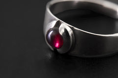 Natural Garnet Cabochon Silver Ring, 925 Sterling Garnet Ring, Deep Red Crystal Ring, Root Chakra Jewelry, January Birthstone Gift