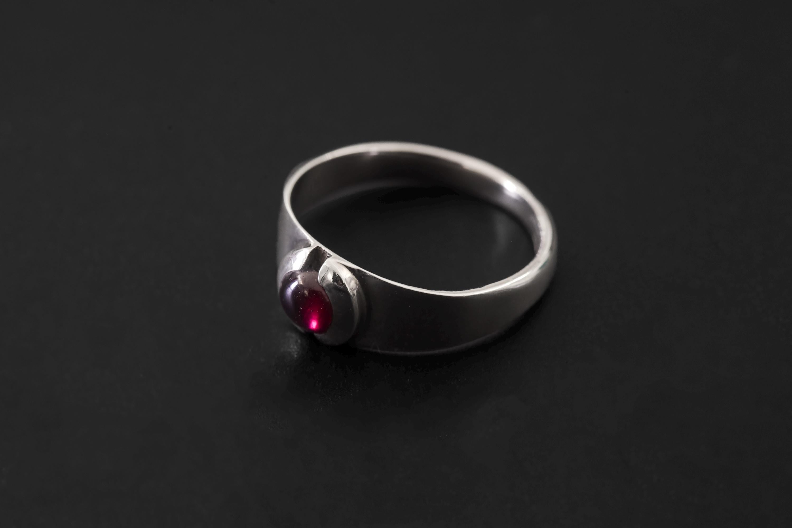 Natural Garnet Cabochon Silver Ring, 925 Sterling Garnet Ring, Deep Red Crystal Ring, Root Chakra Jewelry, January Birthstone Gift
