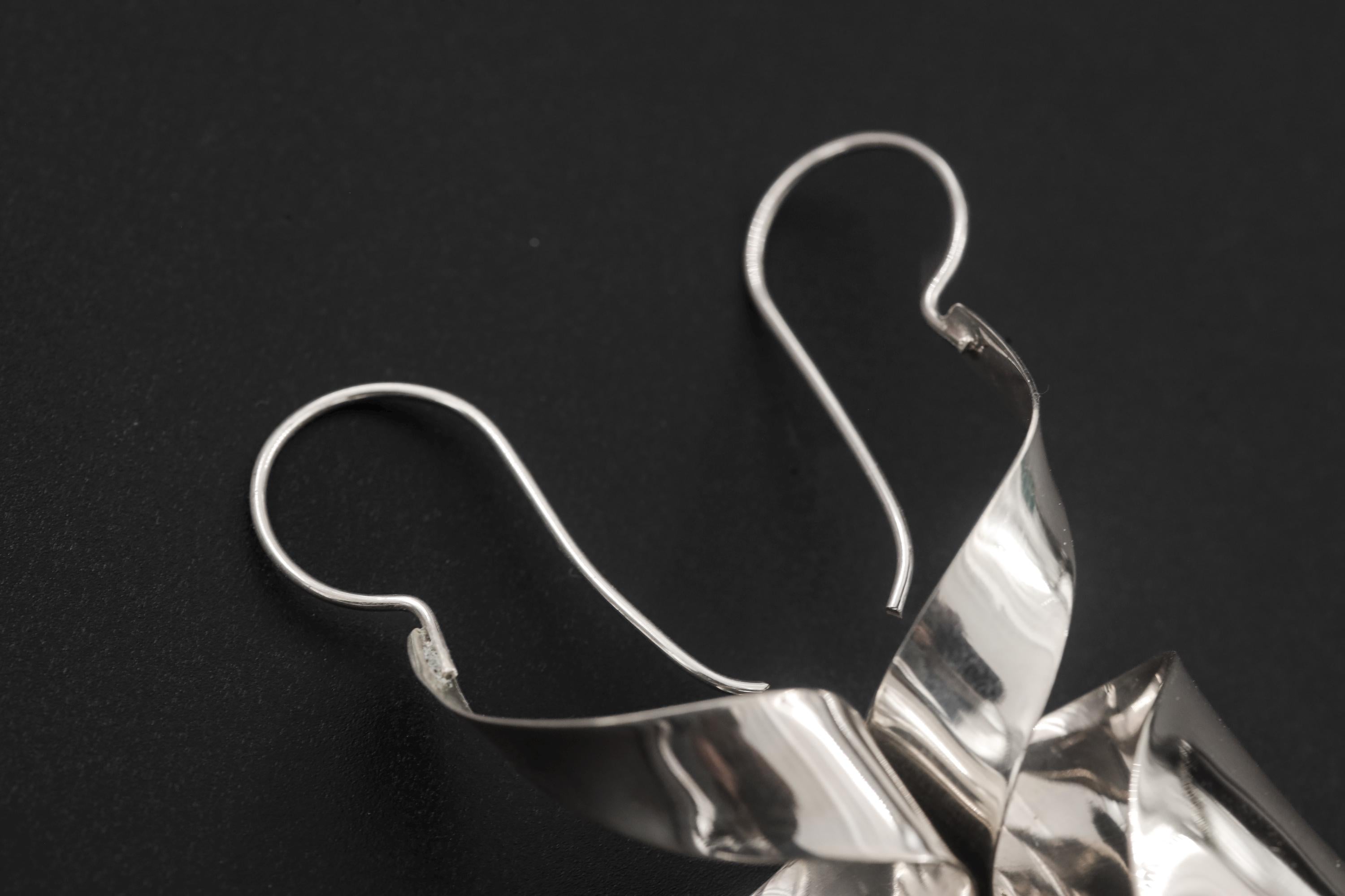 925 Silver Curl Drop Earrings, High Shine Polish, Sculptural Wave Design, Minimalist Dangle Jewelry, Elegant Sterling Silver Earrings Gift