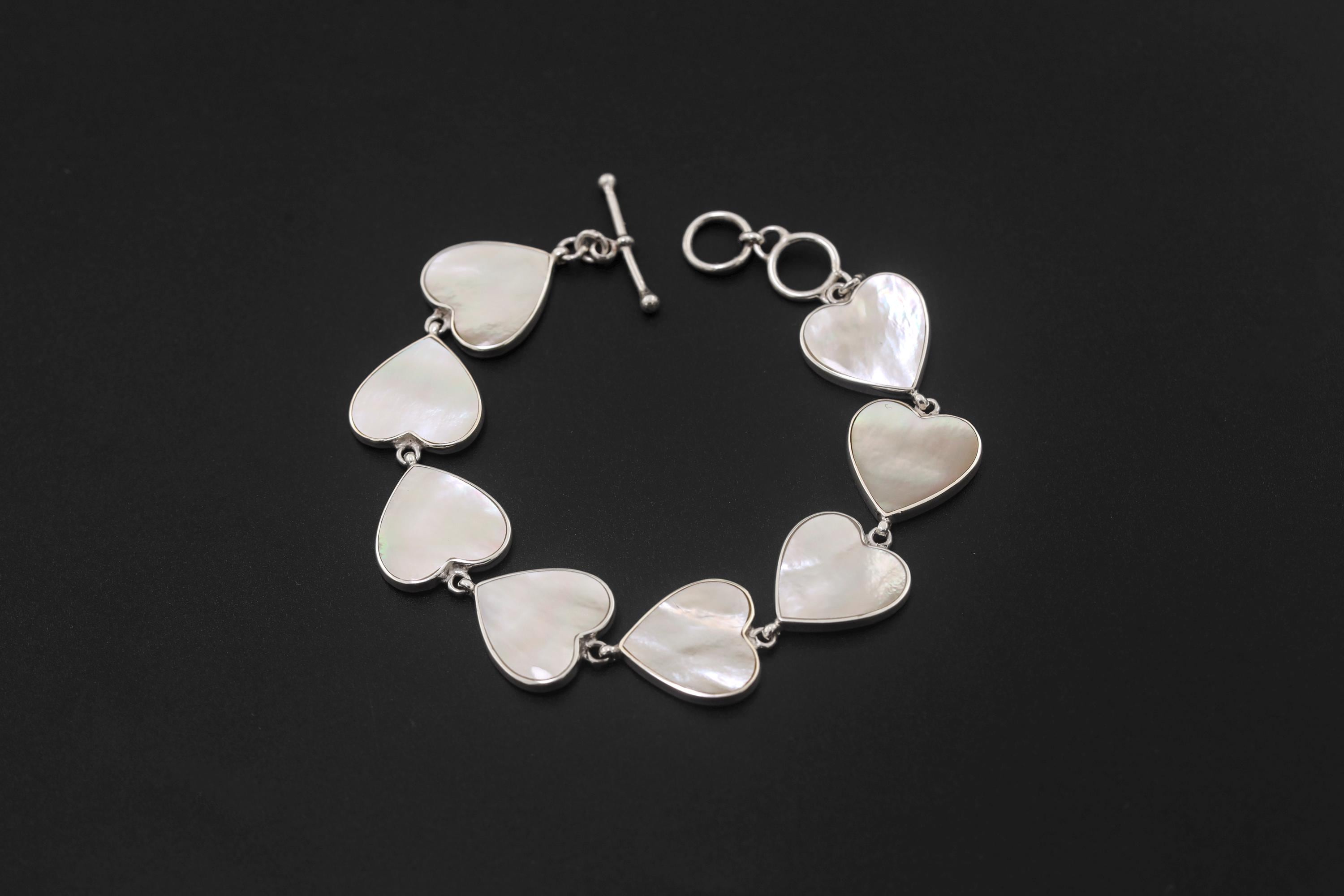 Mother of Pearl Heart Bracelet 925 Silver Love Link Bracelet High Shine Polish Toggle Clasp Romantic Jewelry Gift Heart Chakra