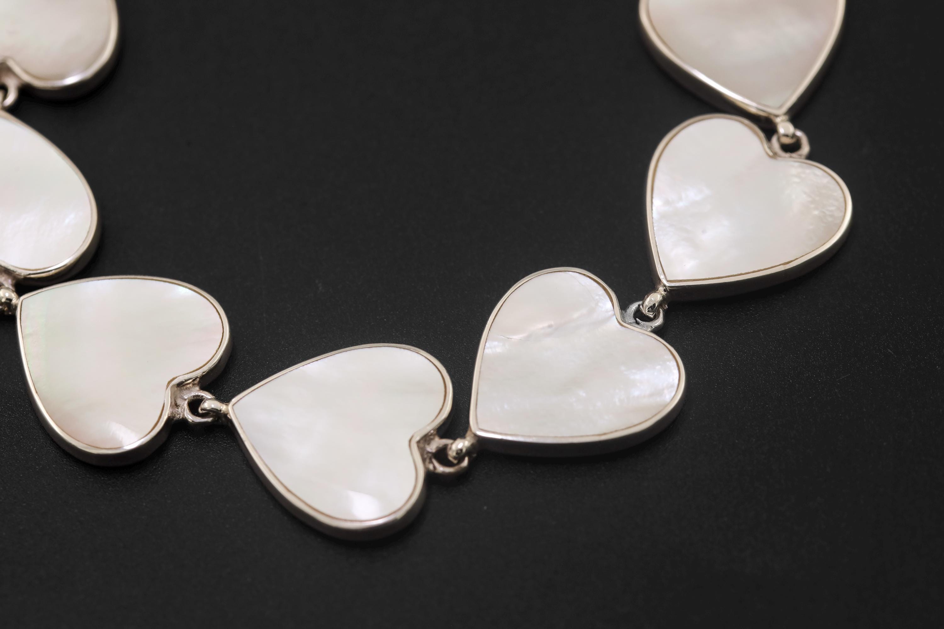 Mother of Pearl Heart Bracelet 925 Silver Love Link Bracelet High Shine Polish Toggle Clasp Romantic Jewelry Gift Heart Chakra