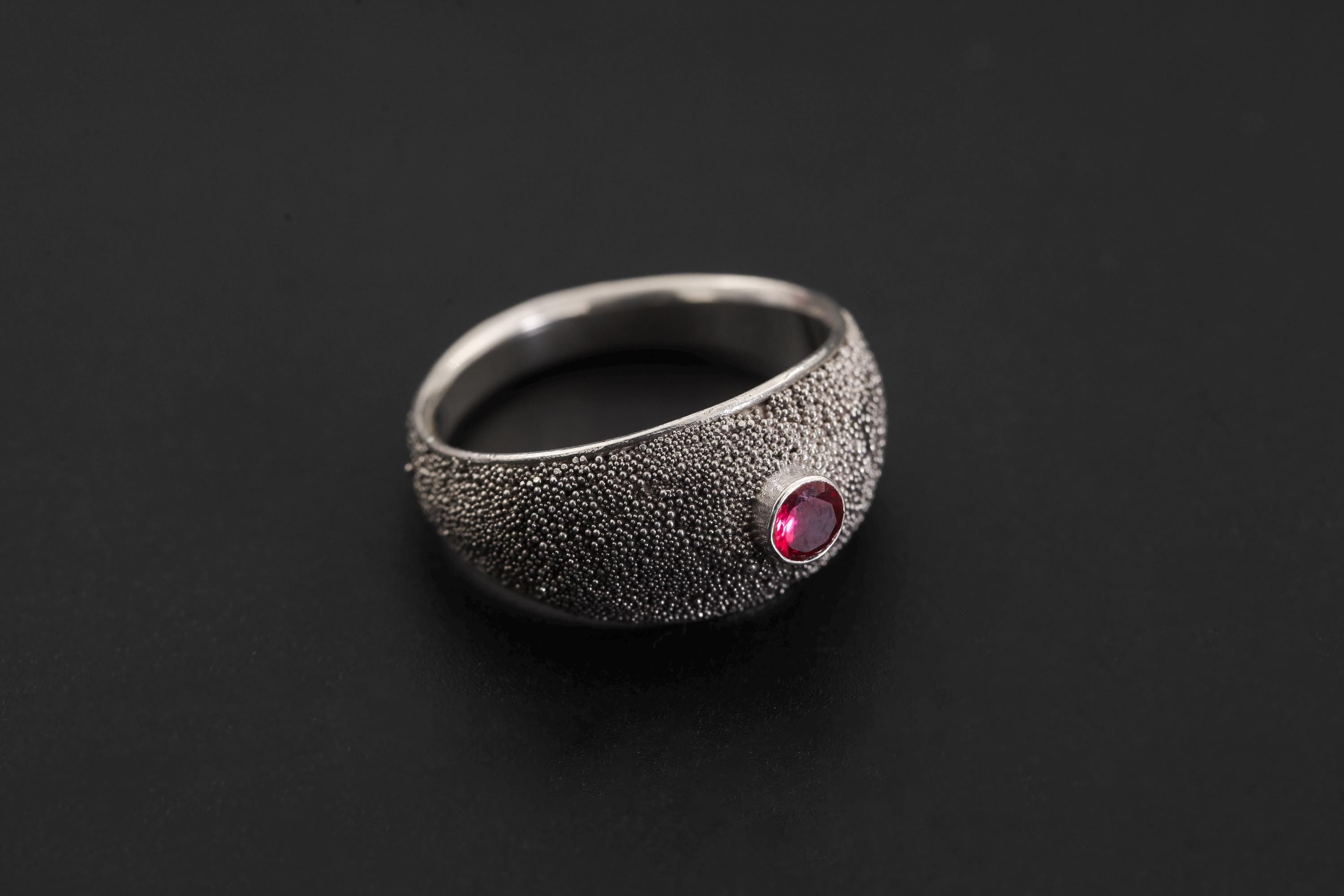 Garnet Signet Ring 925 Sterling Silver Oxidized Textured Band Faceted Red Gemstone Root Chakra January Birthstone Gift
