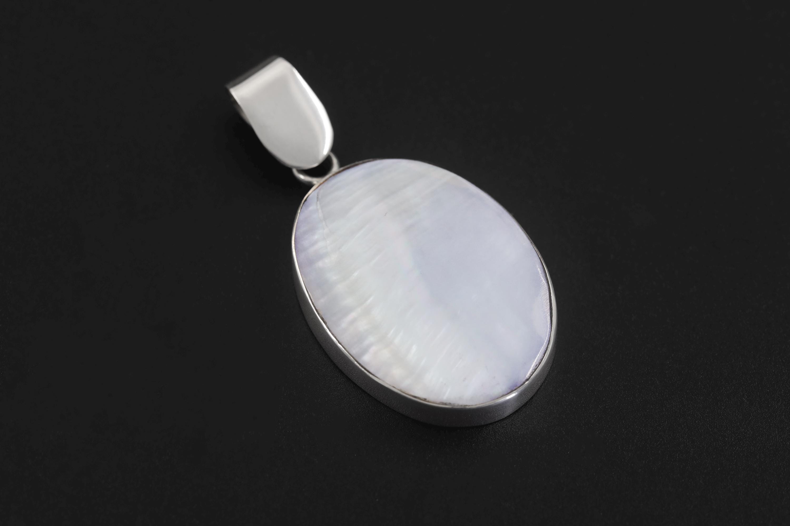 Mother of Pearl Pendant 925 Sterling Silver Oval Shell Necklace Charm Heart Chakra Ocean Jewelry Gift