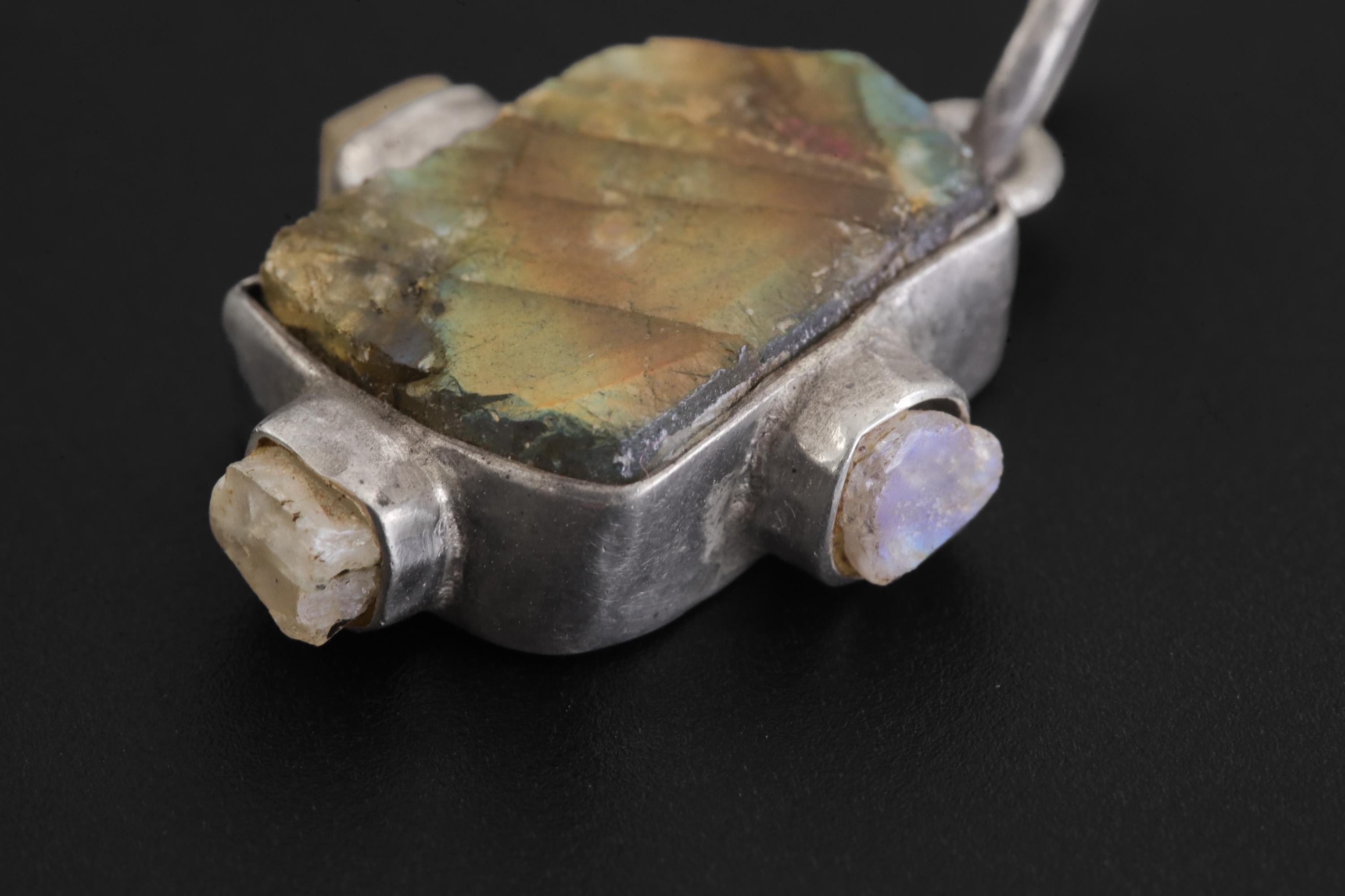 Rainbow Labradorite Necklace 925 Silver Raw Blue Moonstone Pendant Hammered Bezel Crystal Jewelry