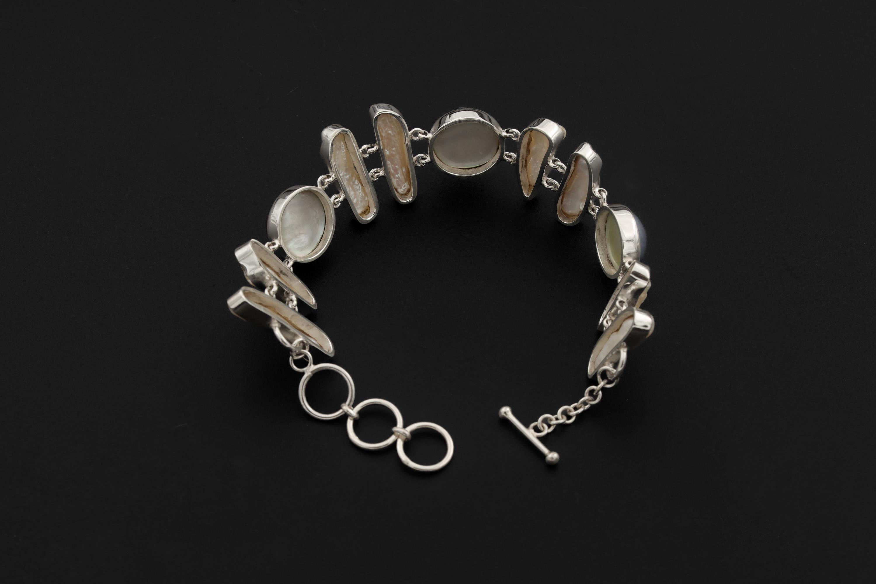 Black Freshwater Pearl Sterling Silver Bracelet – High Shine Toggle Clasp