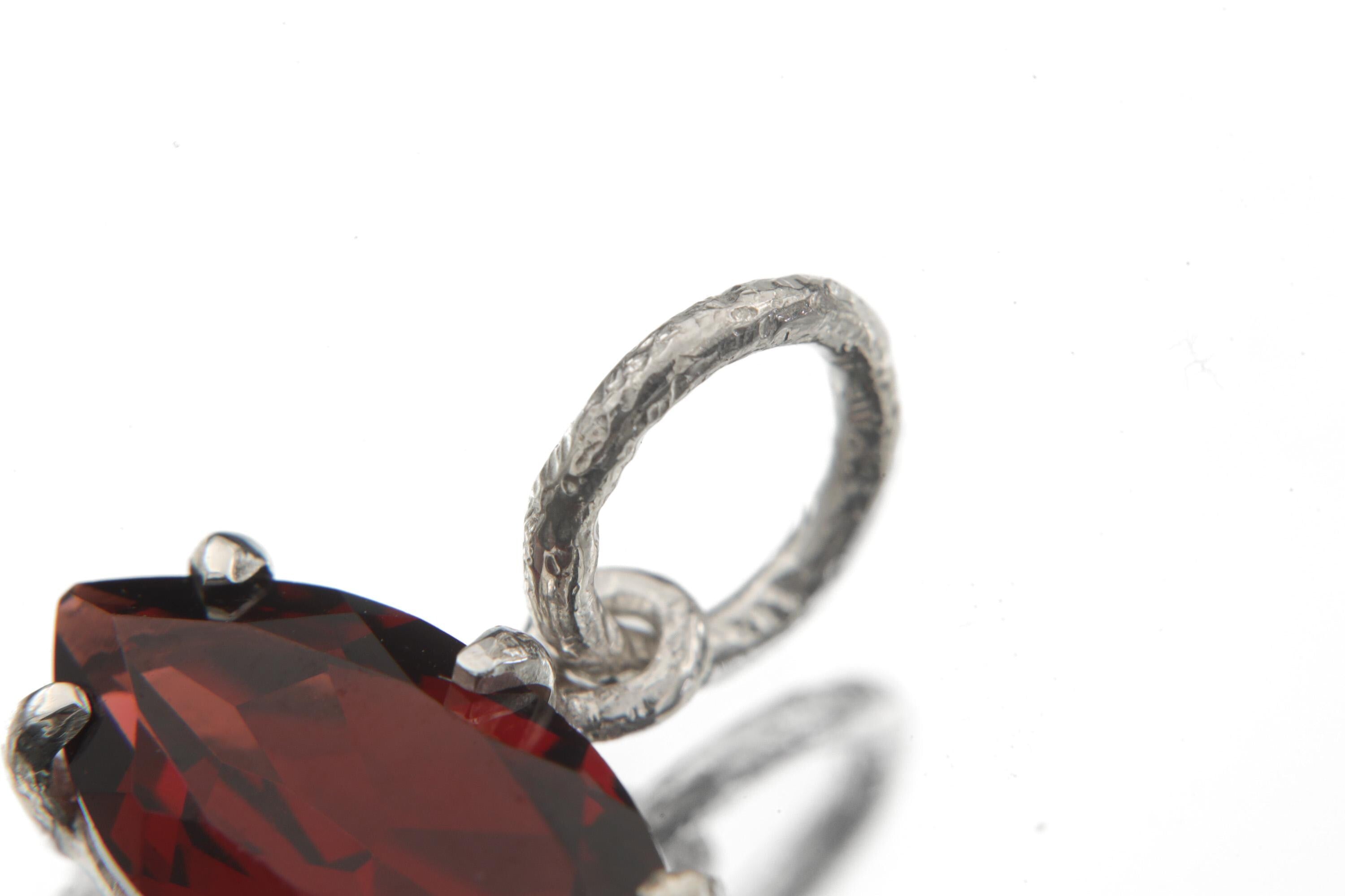 Garnet Marquise Pendant Necklace 925 Silver Claw Set Crystal Jewelry Shiny Sand Texture January Birthstone Root Chakra