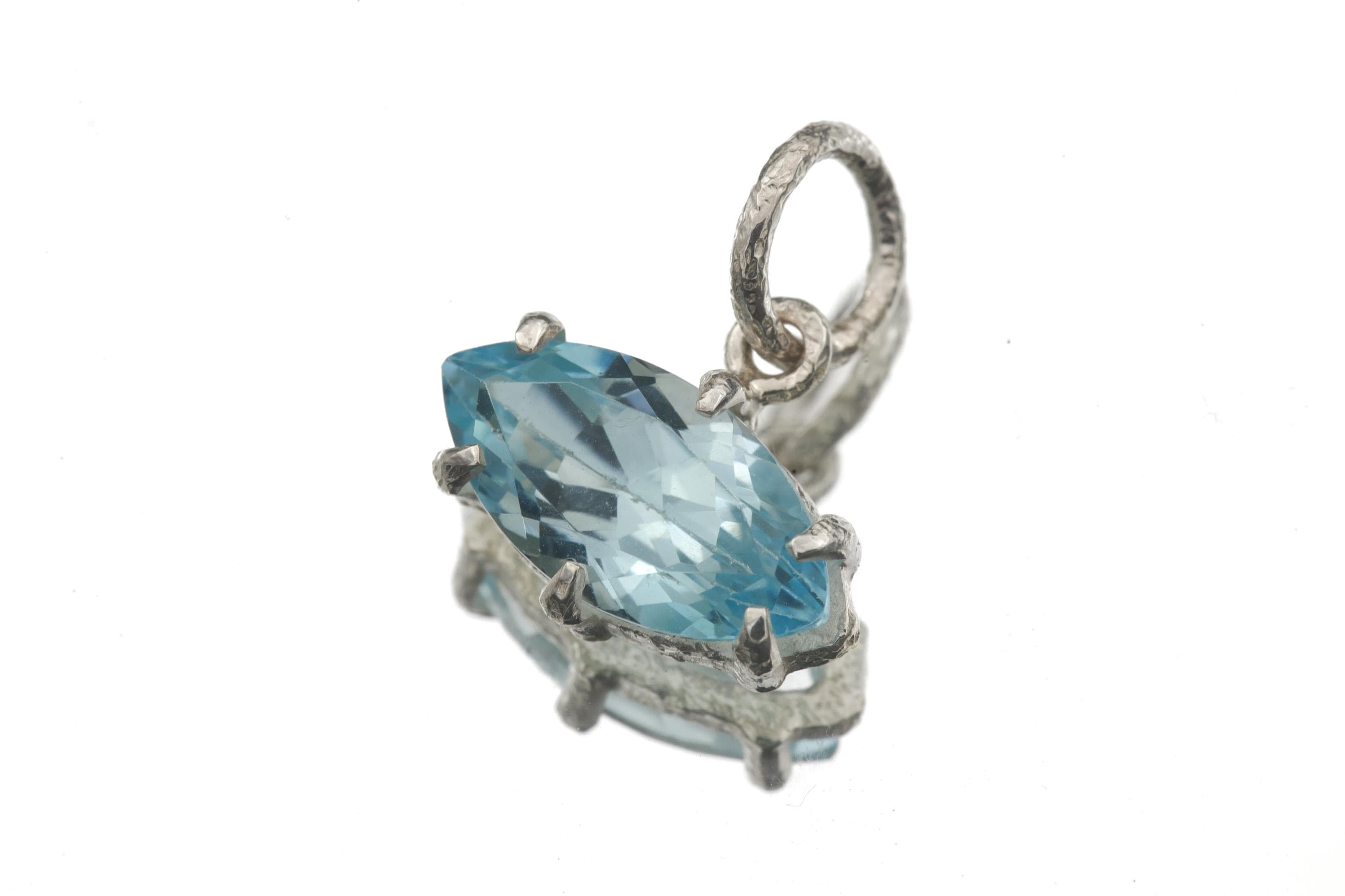 Blue Topaz Eye Pendant 925 Silver Marquise Faceted Claw Set Necklace Shiny Sand Texture Sky Blue Gemstone Throat Chakra Jewelry