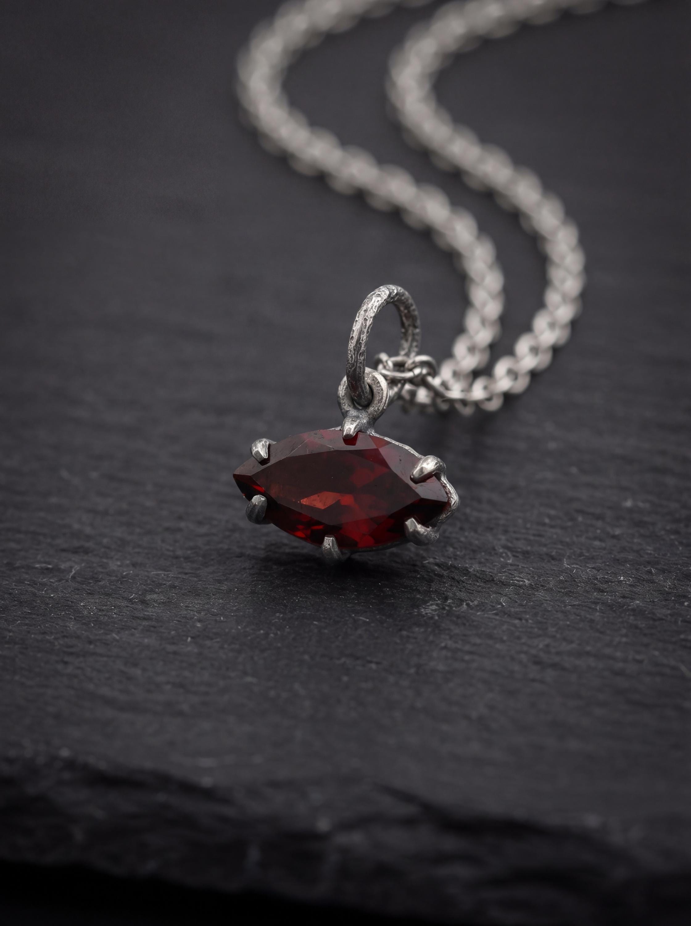 Garnet Marquise Pendant Necklace 925 Silver Claw Set Crystal Jewelry Shiny Sand Texture January Birthstone Root Chakra