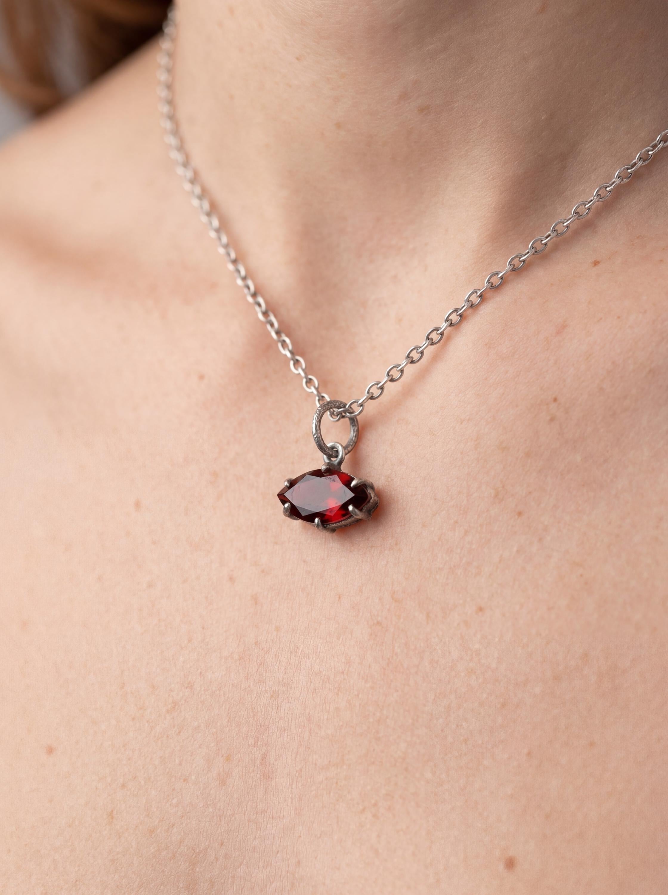 Garnet Marquise Pendant Necklace 925 Silver Claw Set Crystal Jewelry Shiny Sand Texture January Birthstone Root Chakra