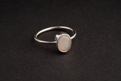 Faceted Ethiopian Opal   - Fine 925 Sterling Silver Round Ring Band  - Size US 5
