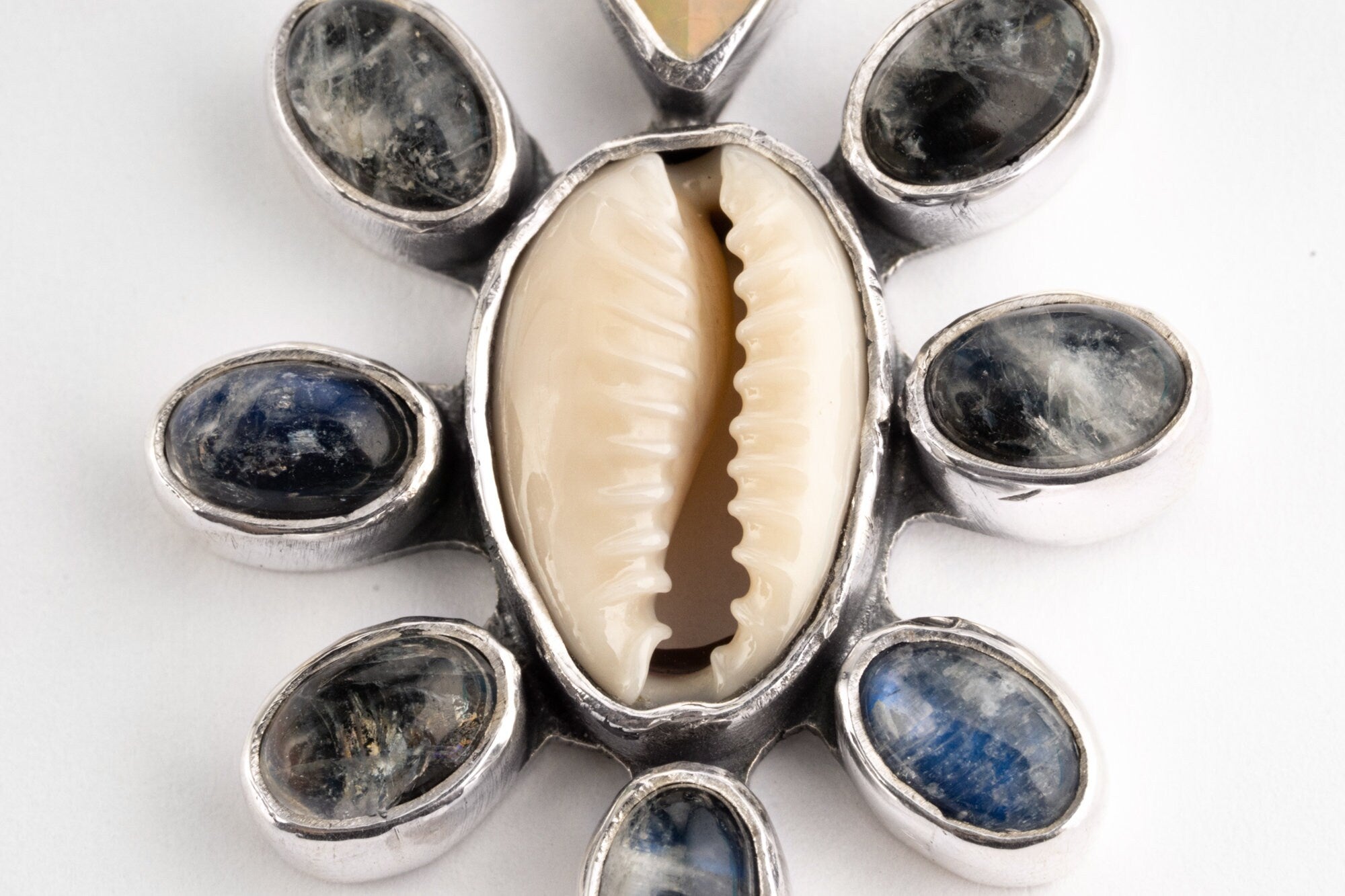 Cowrie Shell. Moonstone & Opal - 925 Sterling Silver - Mandala Setting - Pendant Necklace