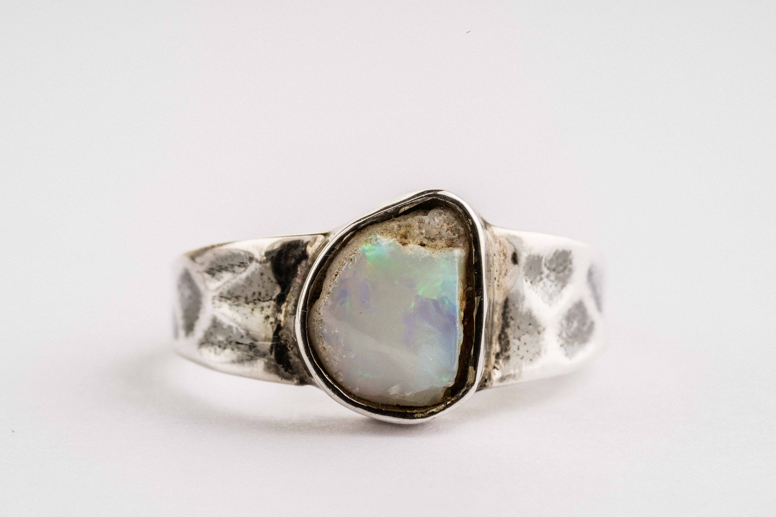 US 6.3 - Solid White Sparkling Precious Lightening Ridge Opal - Solid 925 Sterling Silver - Hammer Textured & Oxidised - Crystal Ring